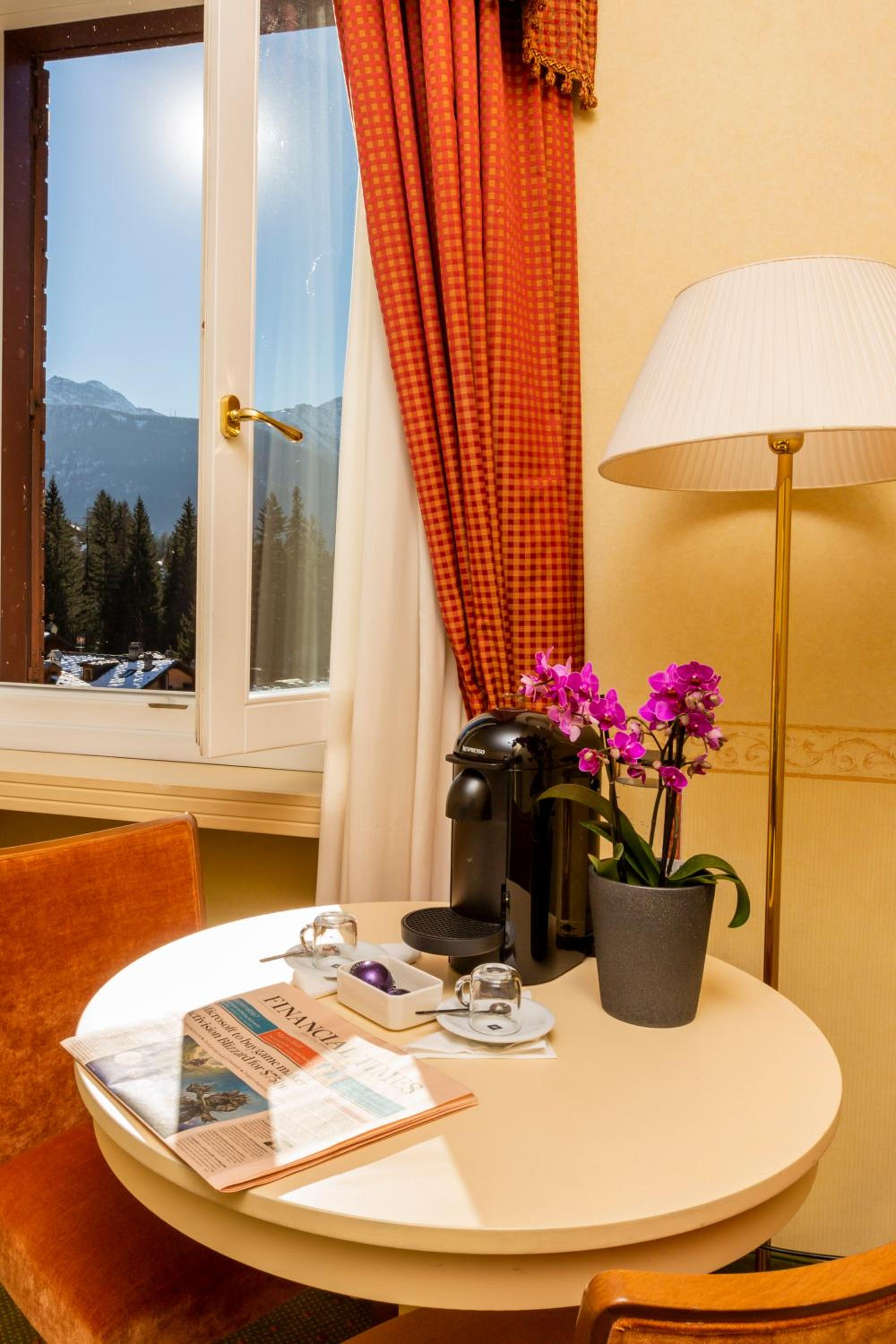 Deluxe Double or Twin Room with Mountain View - Photo 9