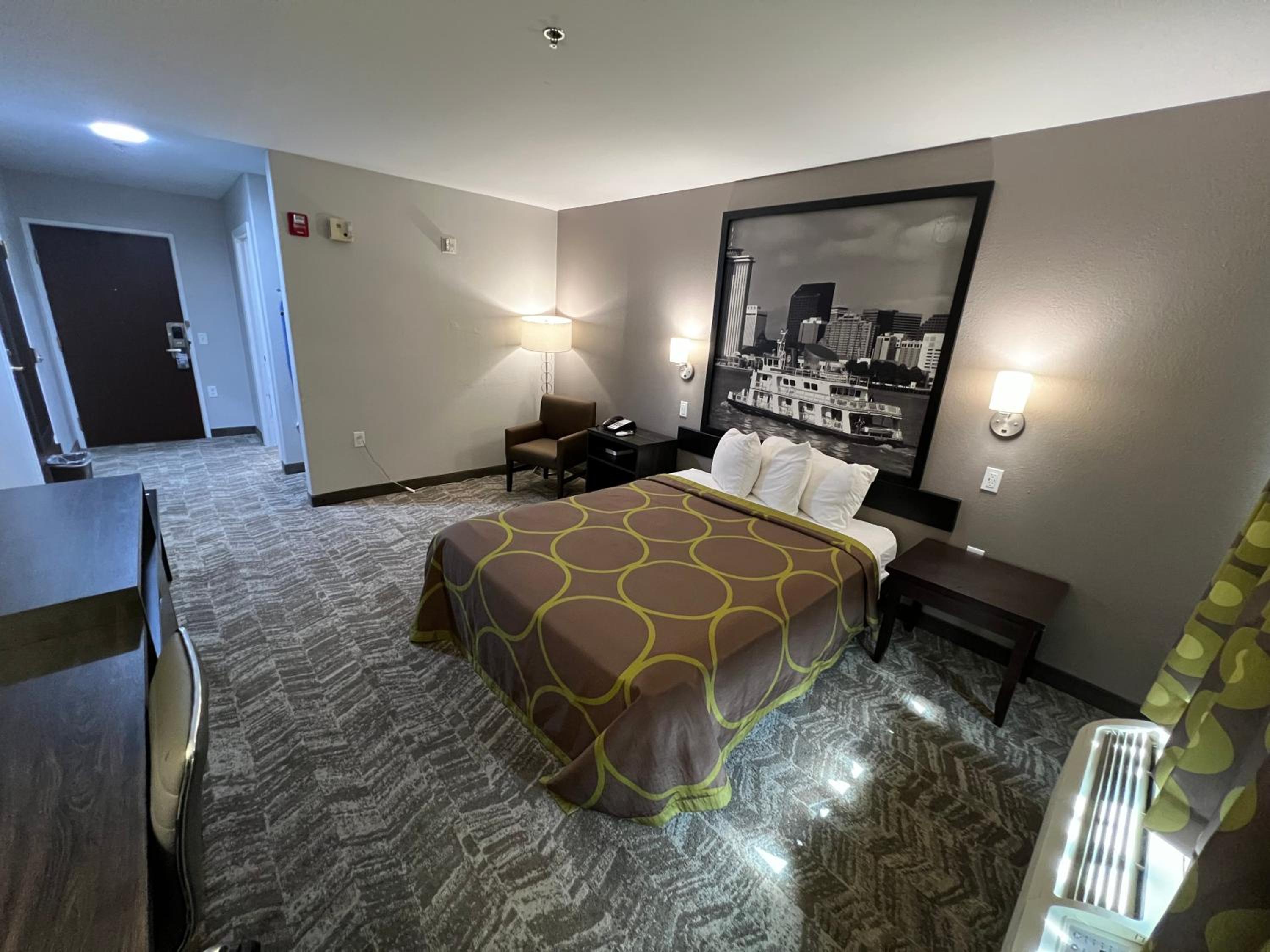 Queen Room - Disability Access/Non-Smoking - Photo 3