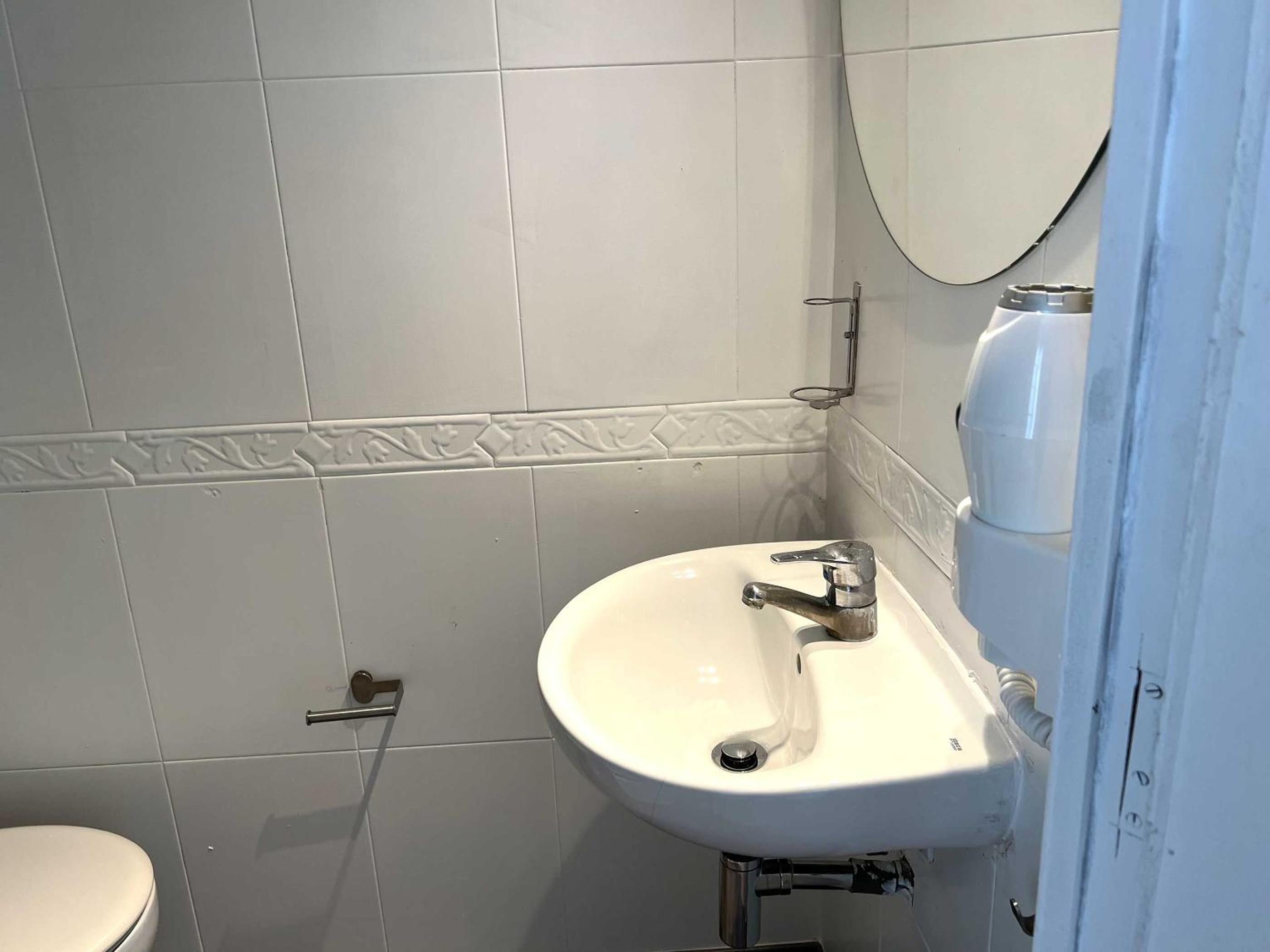 Standard Double Room with Fan photo 2