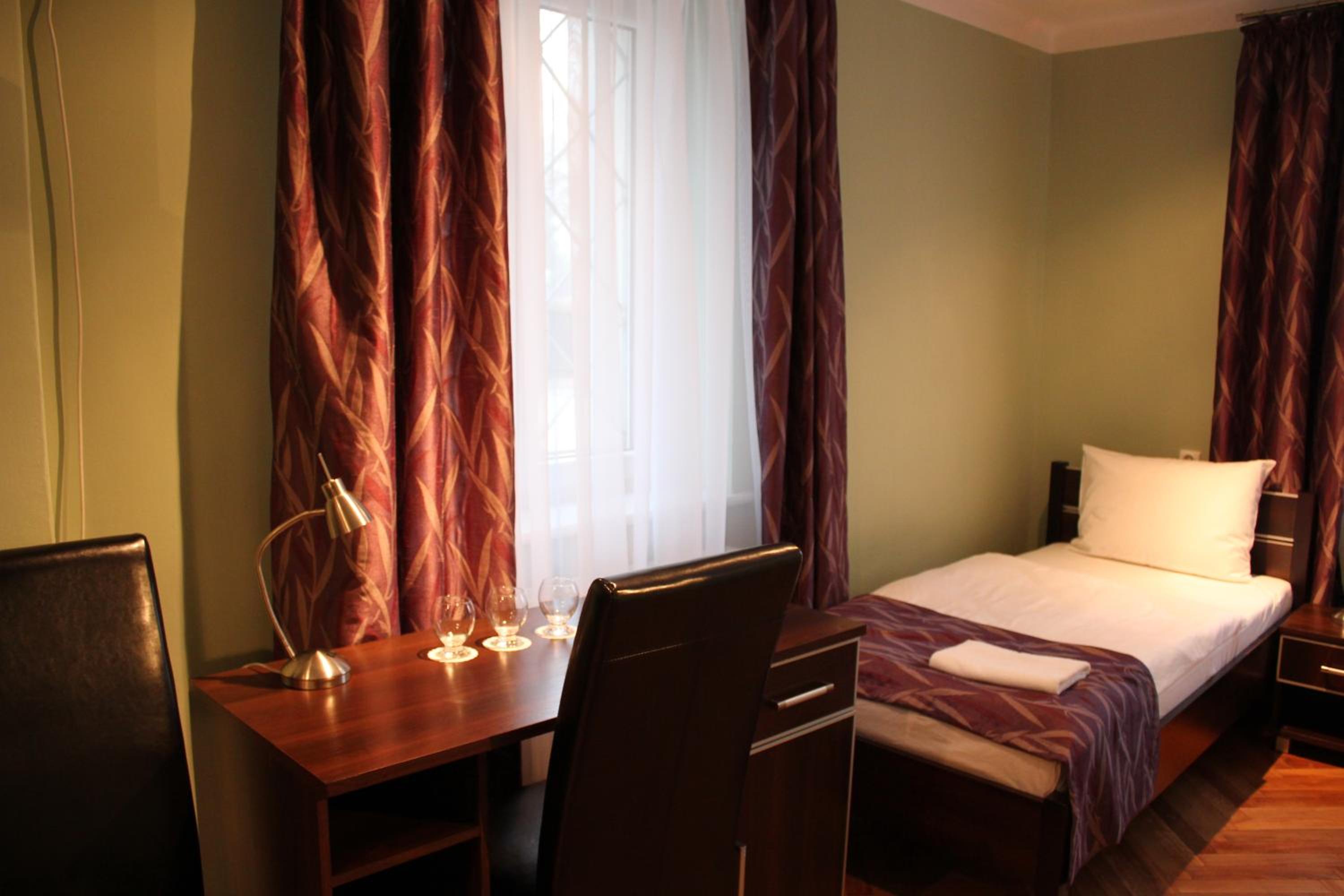 Basic Triple Room - Photo 6