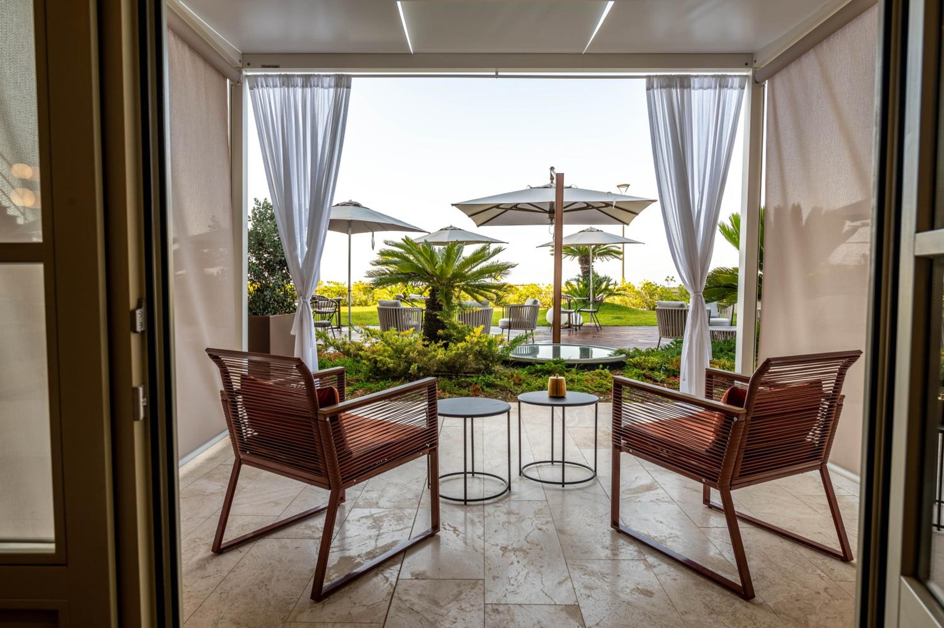 Privilege Triple Room with Patio or Balcony and Sea View - Photo 5