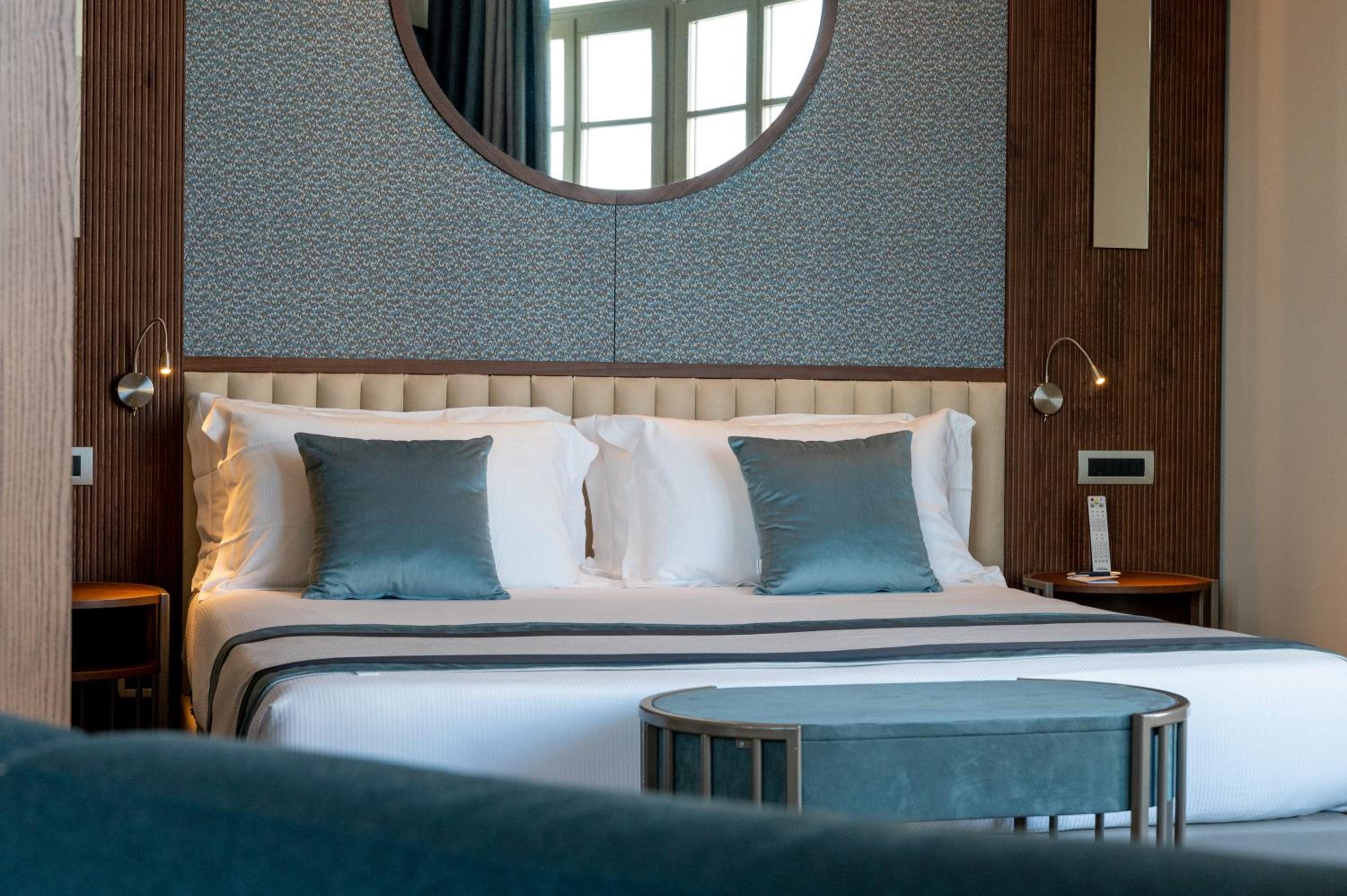 Standard Suite - Photo 7