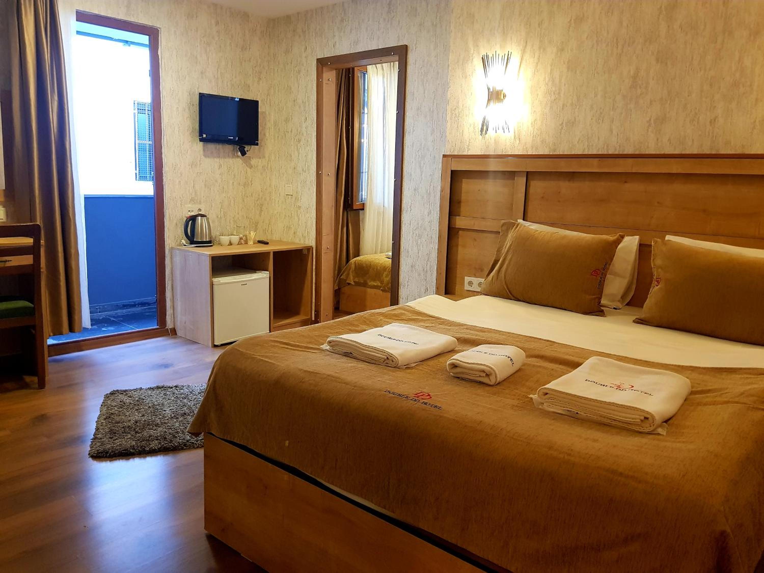 Triple Room with Balcony photo 3