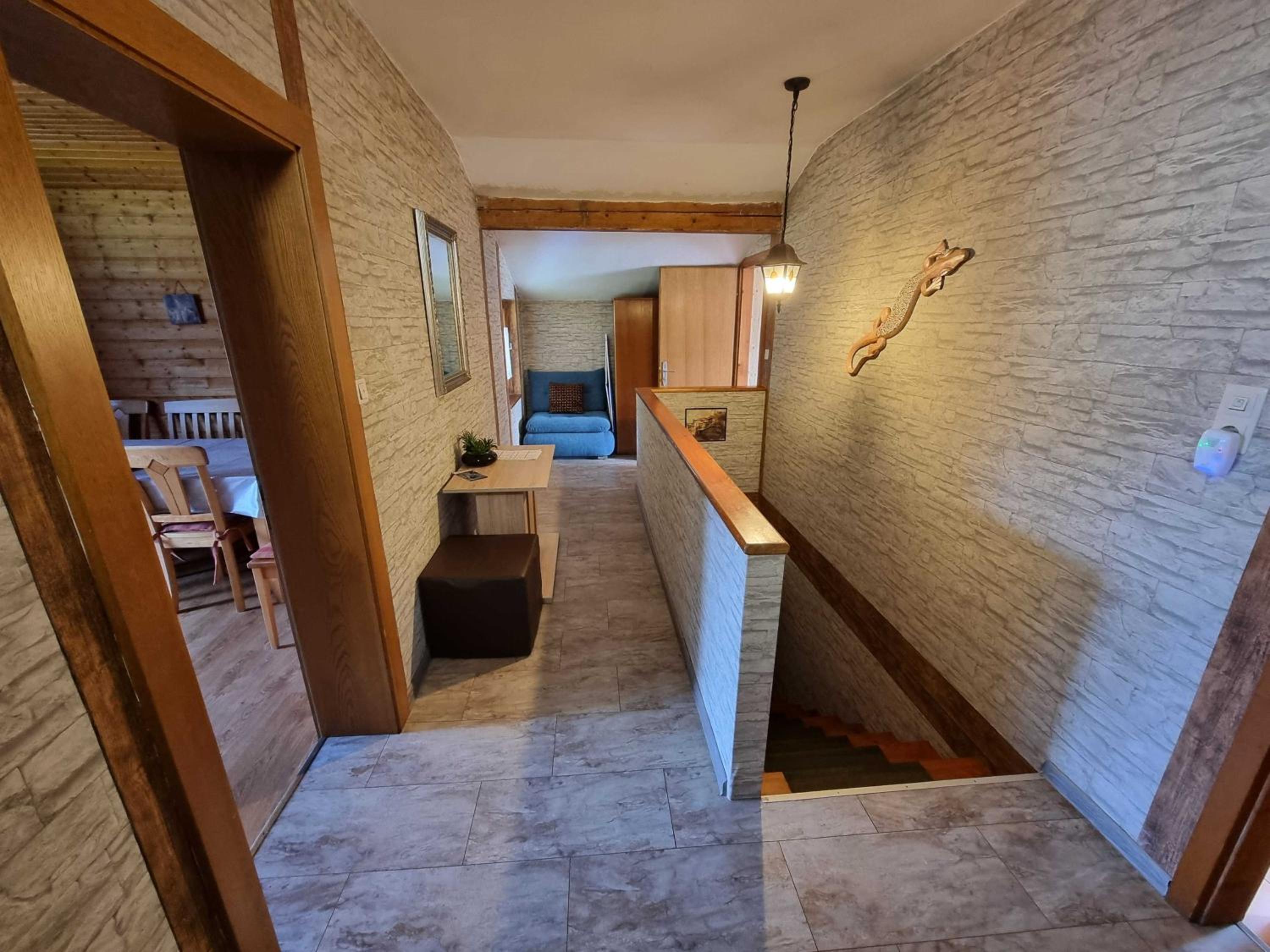 Double Room - Photo 8