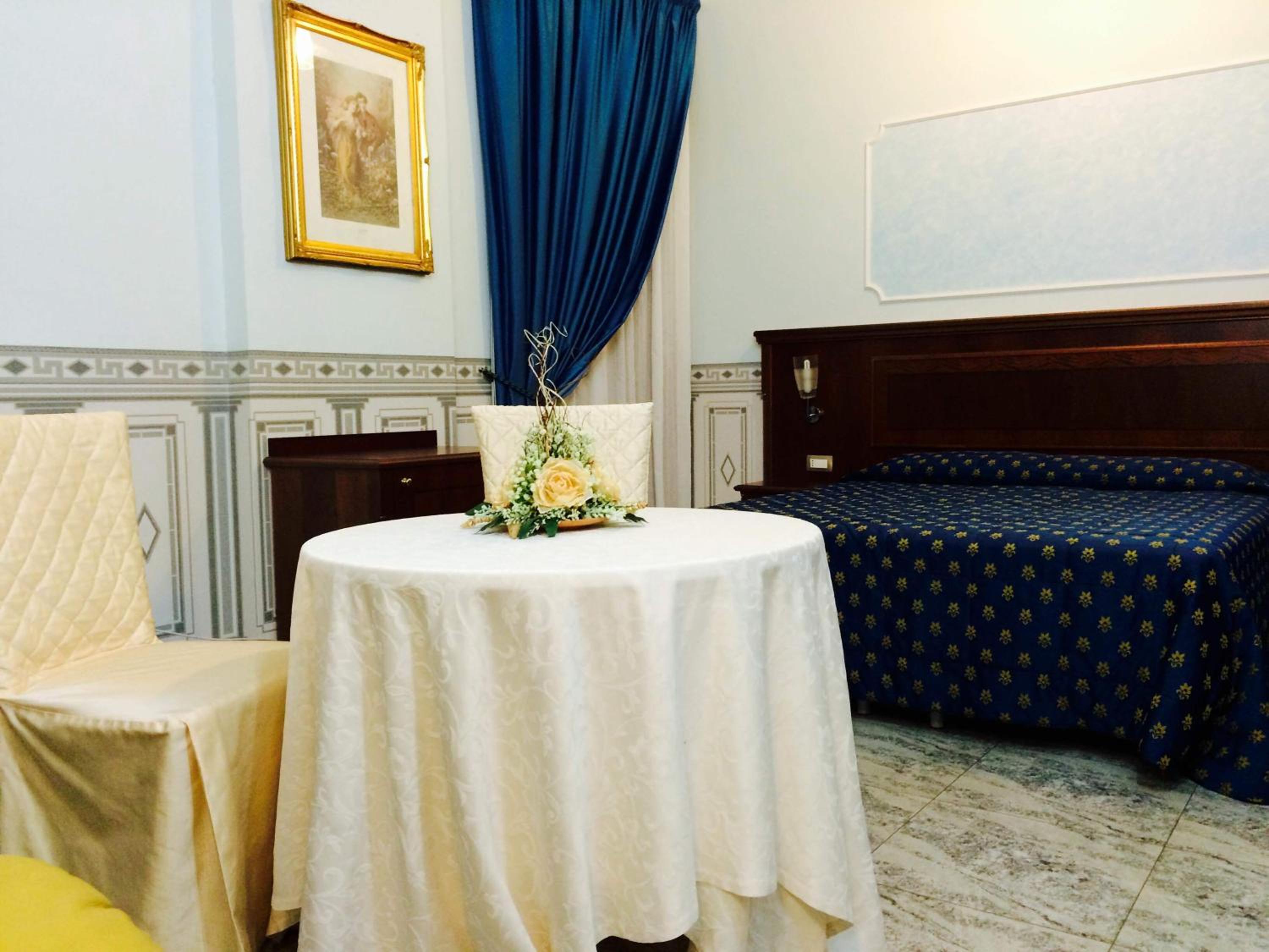 Prestige Suite - Photo 7