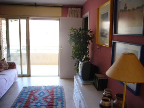Two-Bedroom Apartment (2 Adults + 2 Children) photo 3
