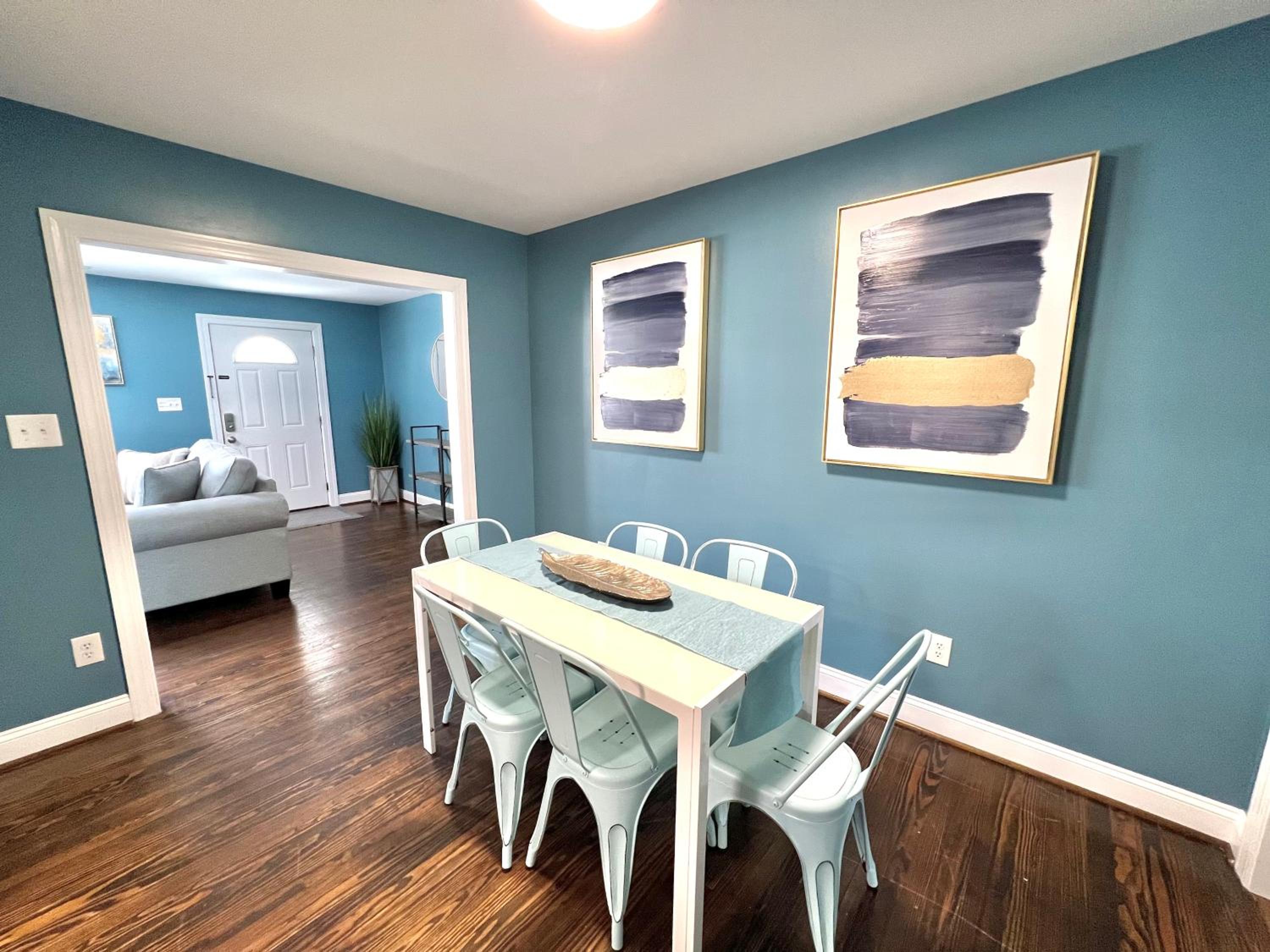 Four-Bedroom House - Photo 17