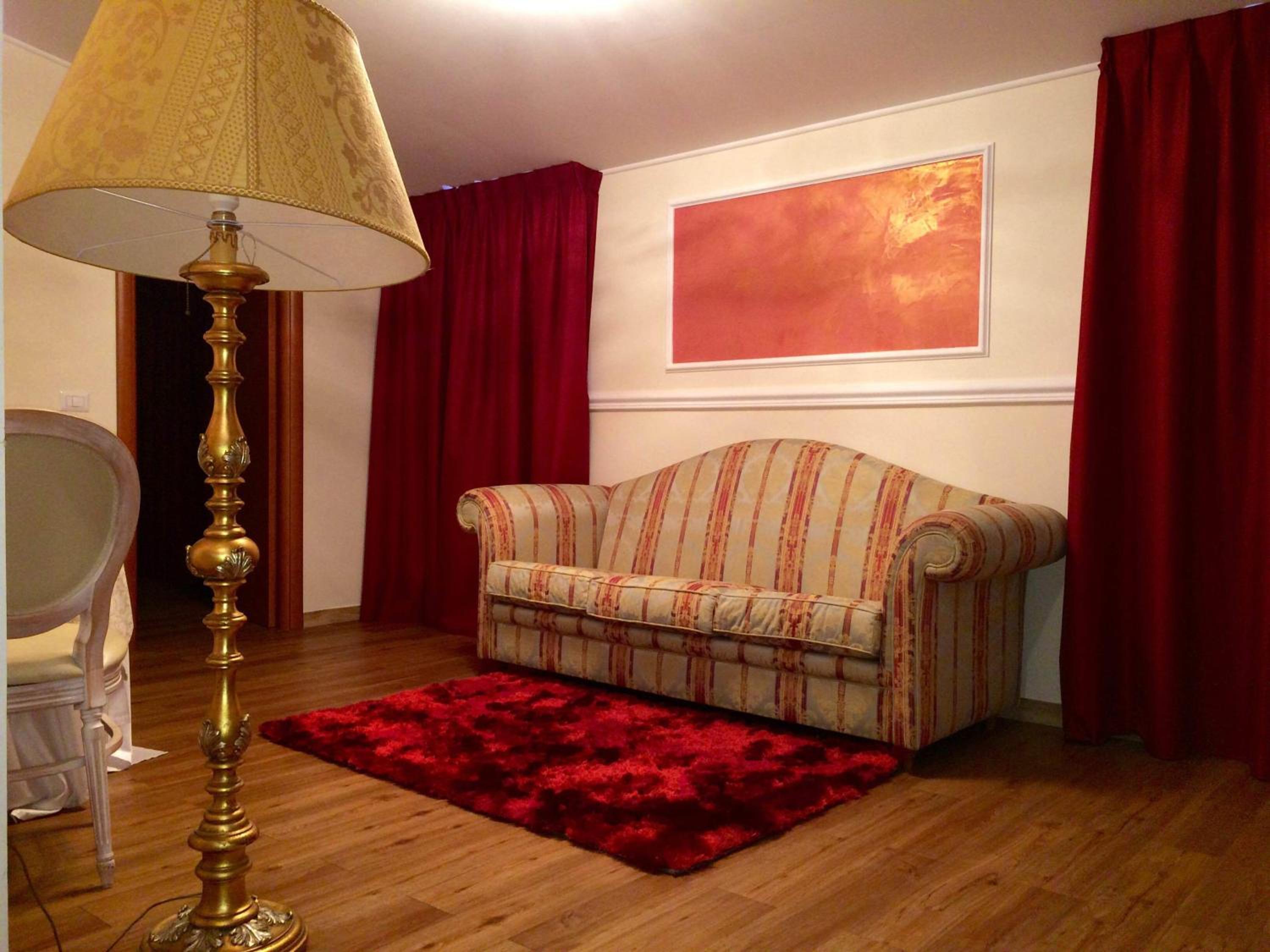 Prestige Suite - Photo 12