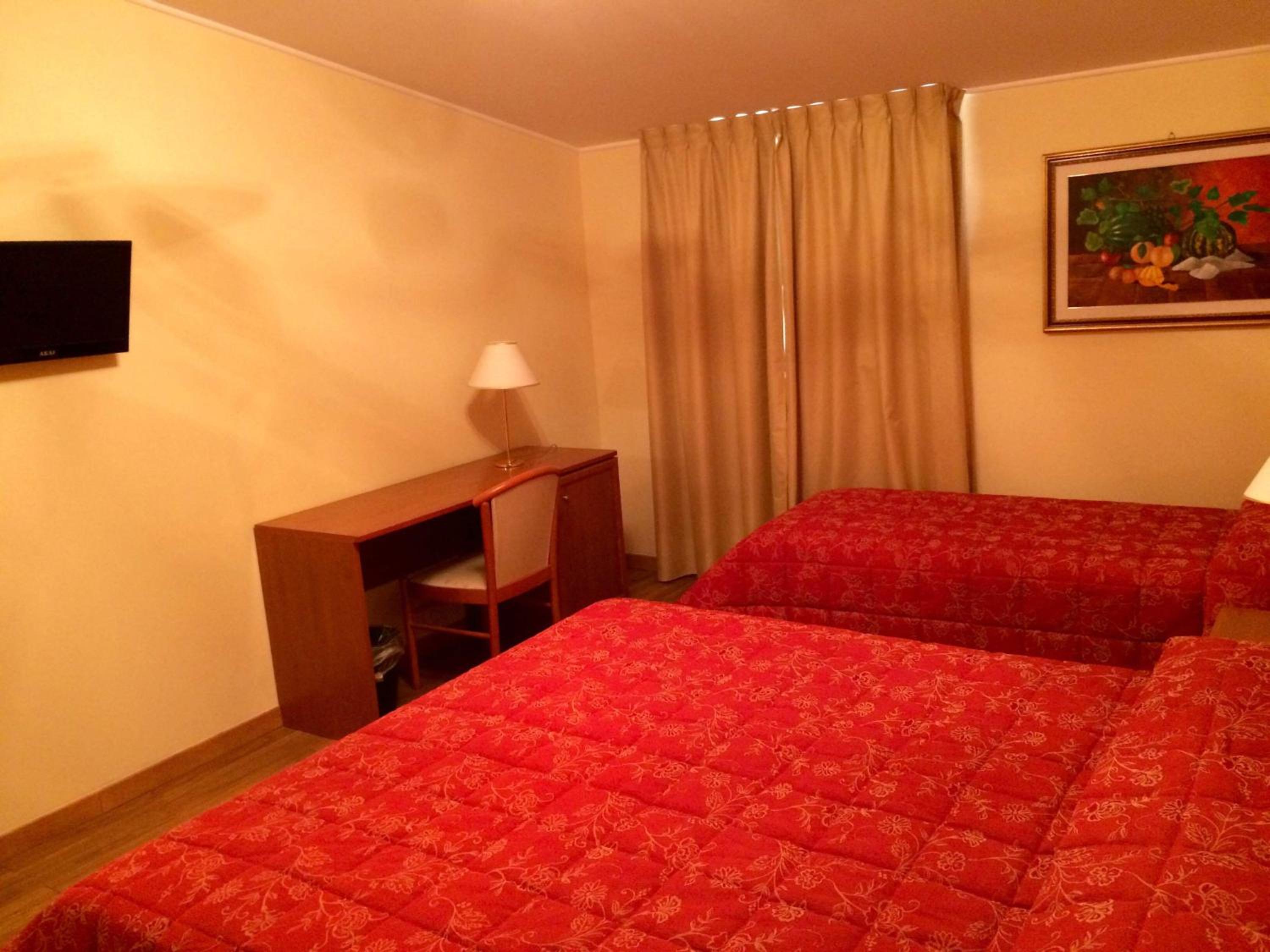 Triple Room - Photo 7