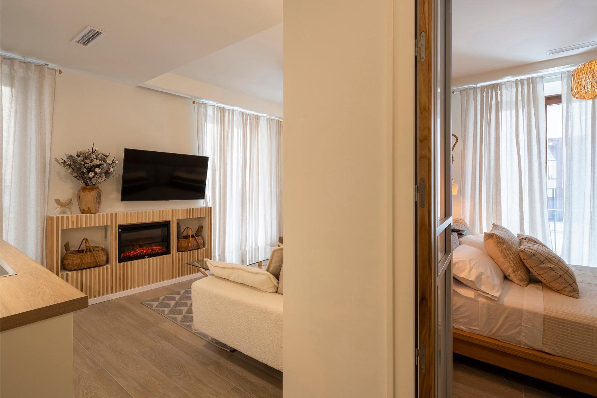 Two-Bedroom Apartment - Photo 2