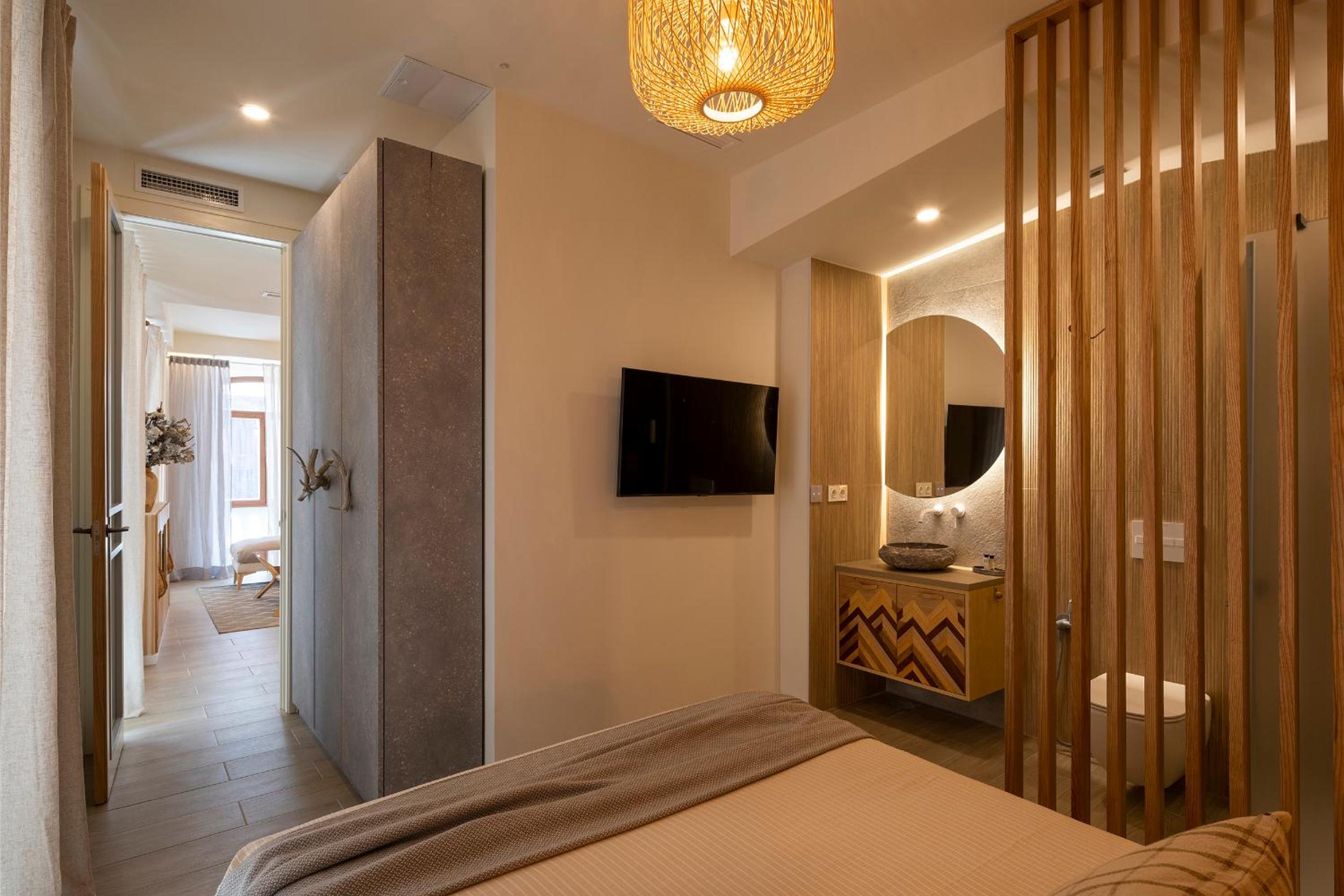Two-Bedroom Apartment - Photo 11