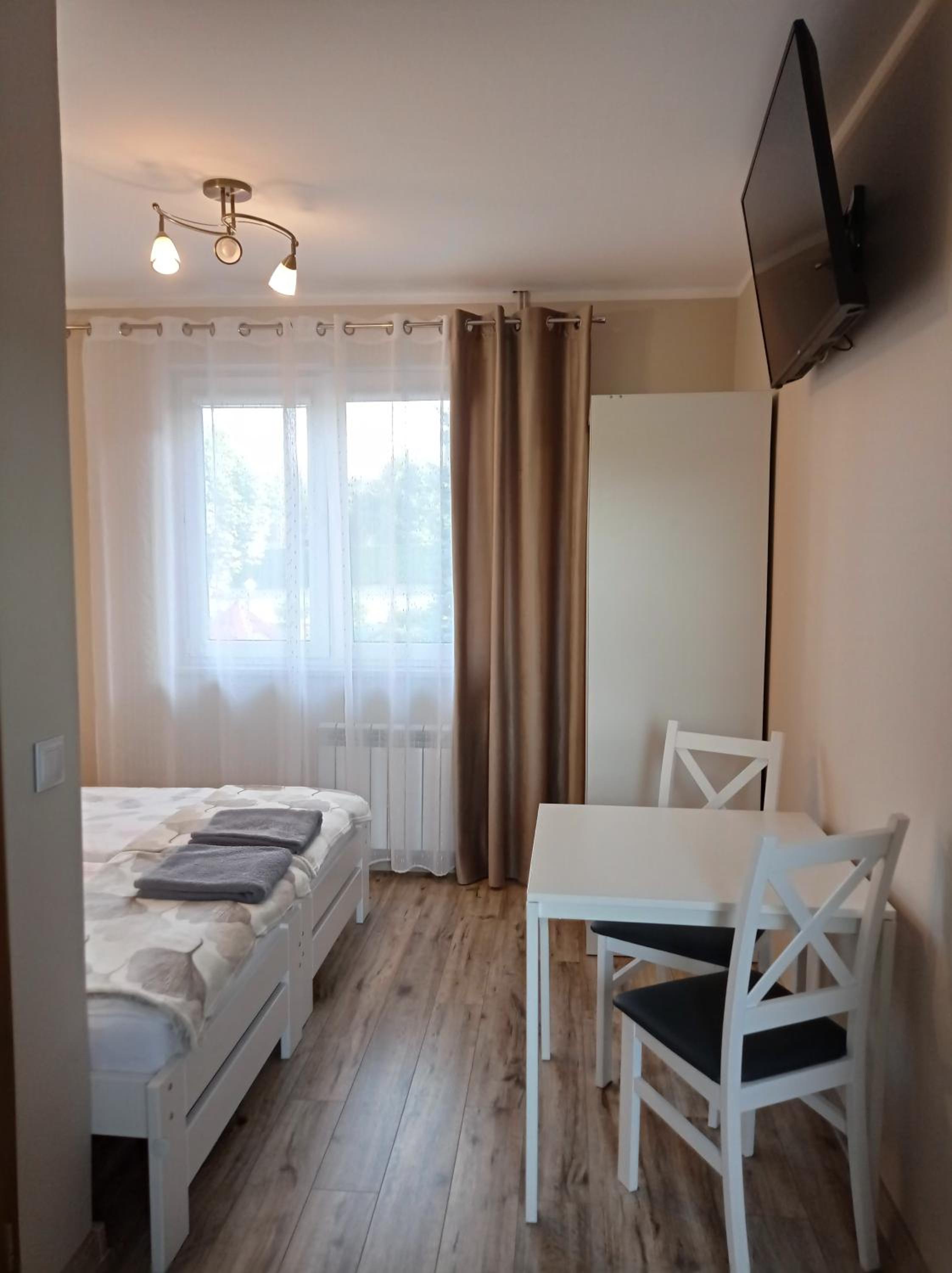 Double Room - Photo 2