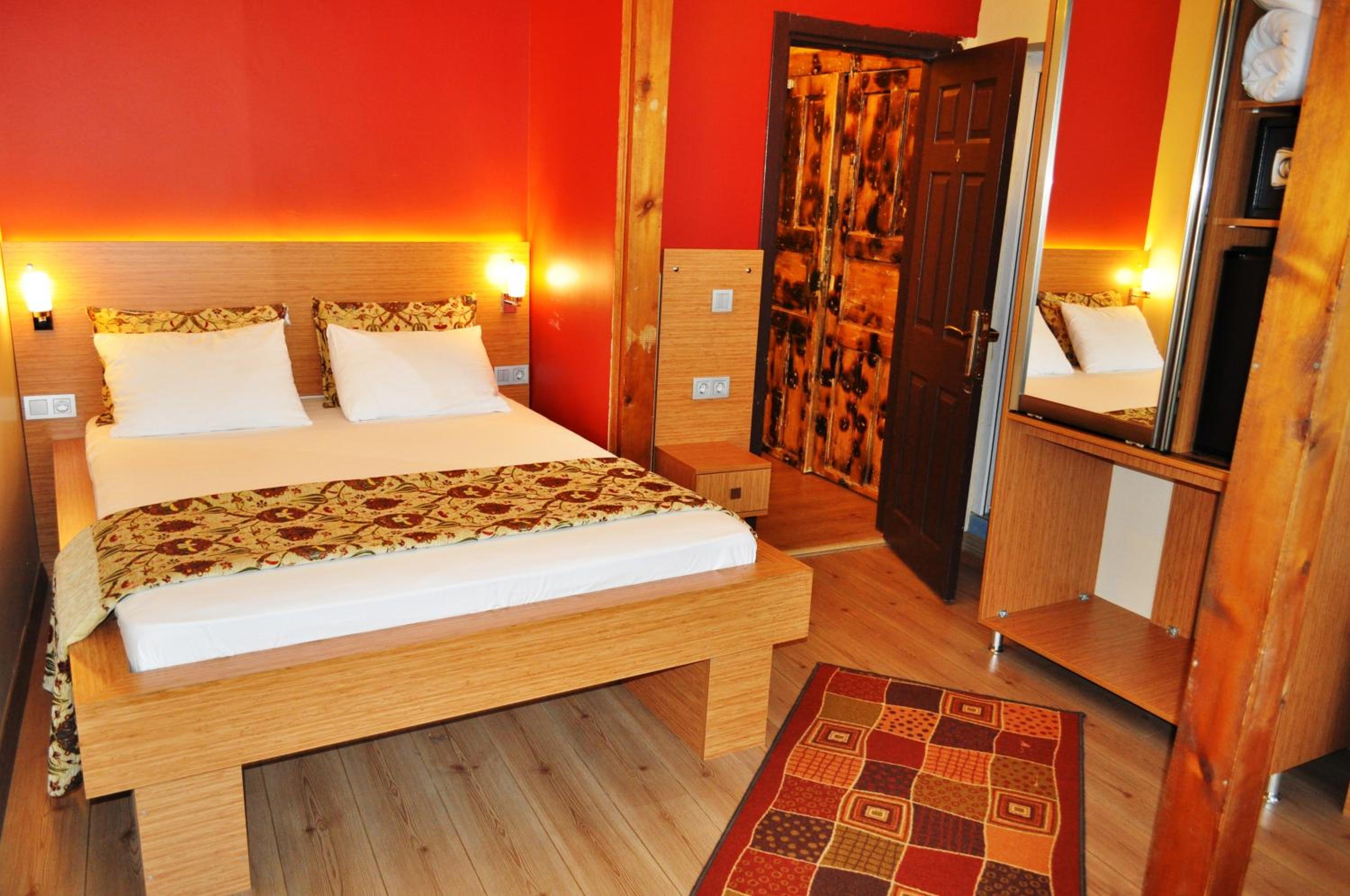 Standard Twin Room photo 2