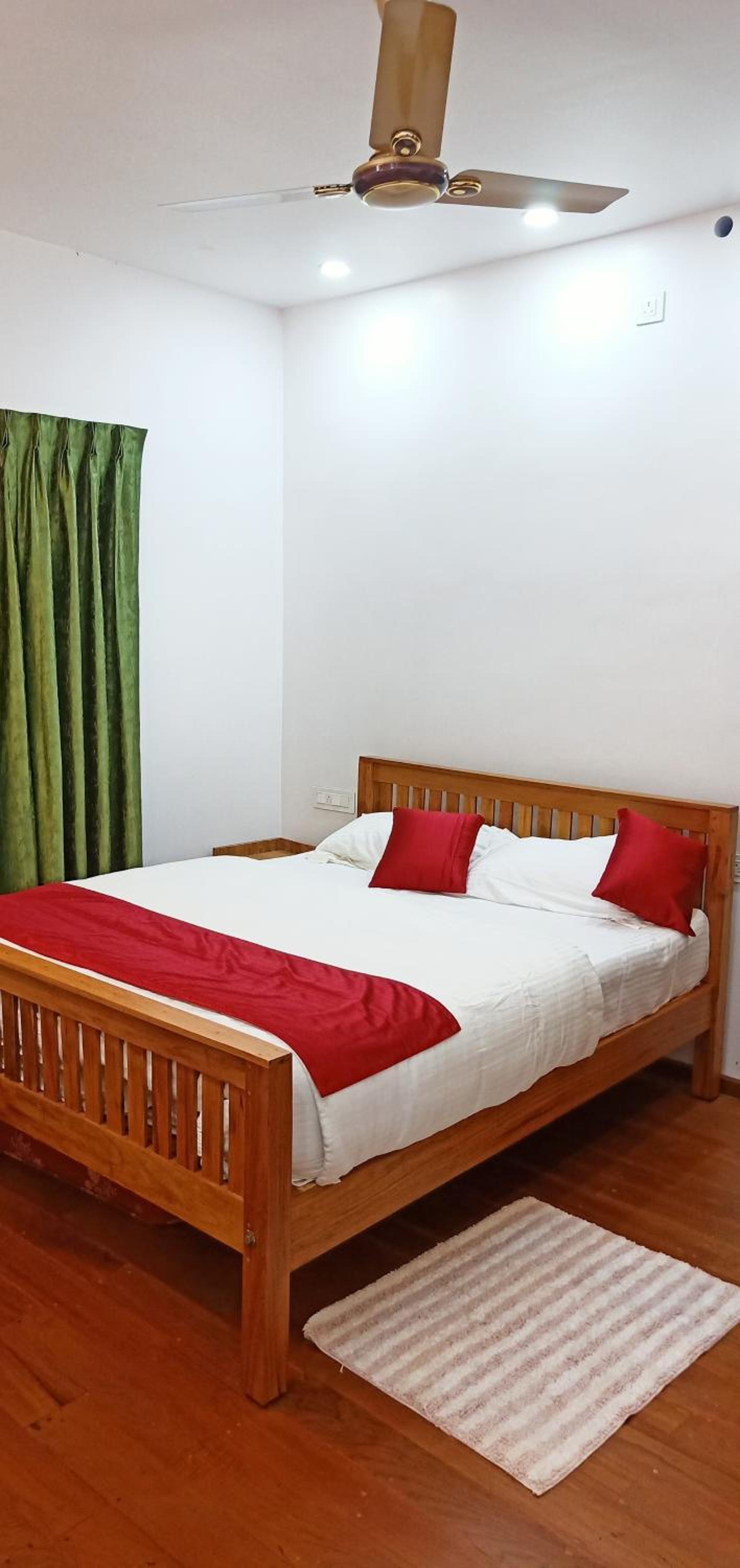 Deluxe Double Room (2 Adults + 1 Child) photo 2
