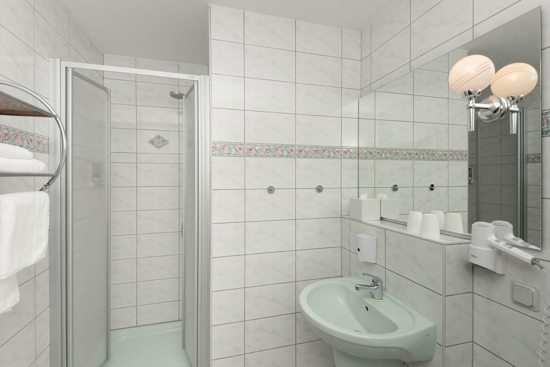 Double Room - Photo 9