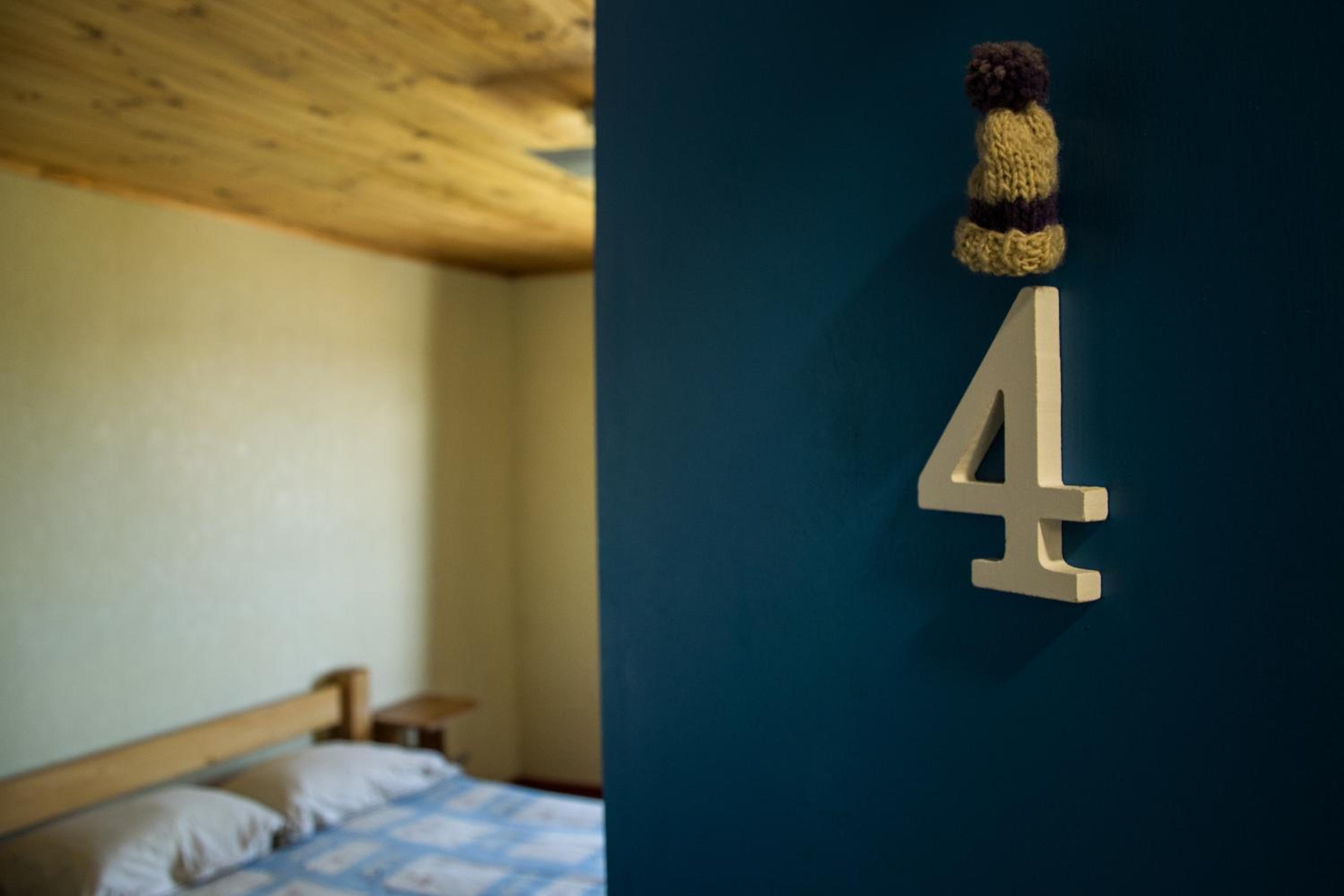 Double Room with Shared Bathroom photo 2