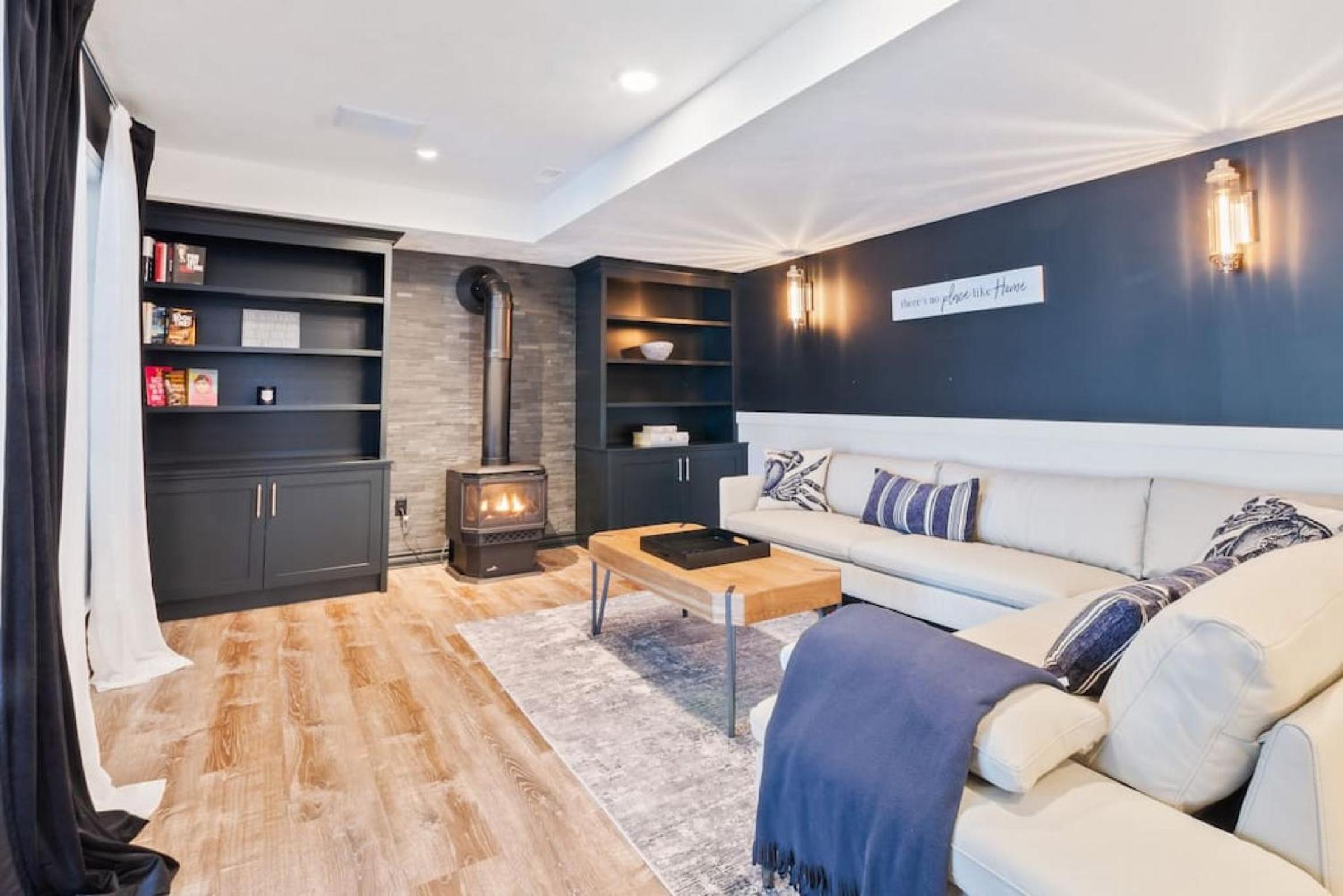 Three-Bedroom House photo 2