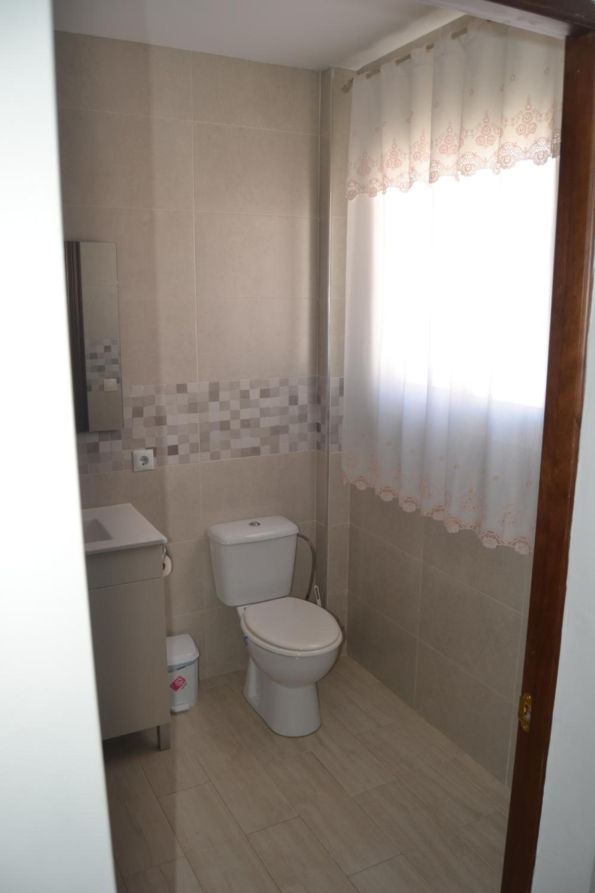 One-Bedroom Apartment - Photo 46