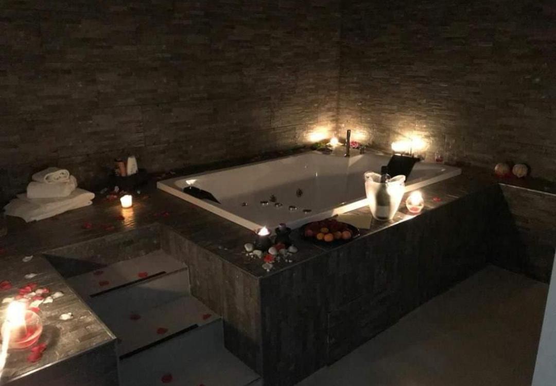 Queen Room with Spa Bath - Photo 11