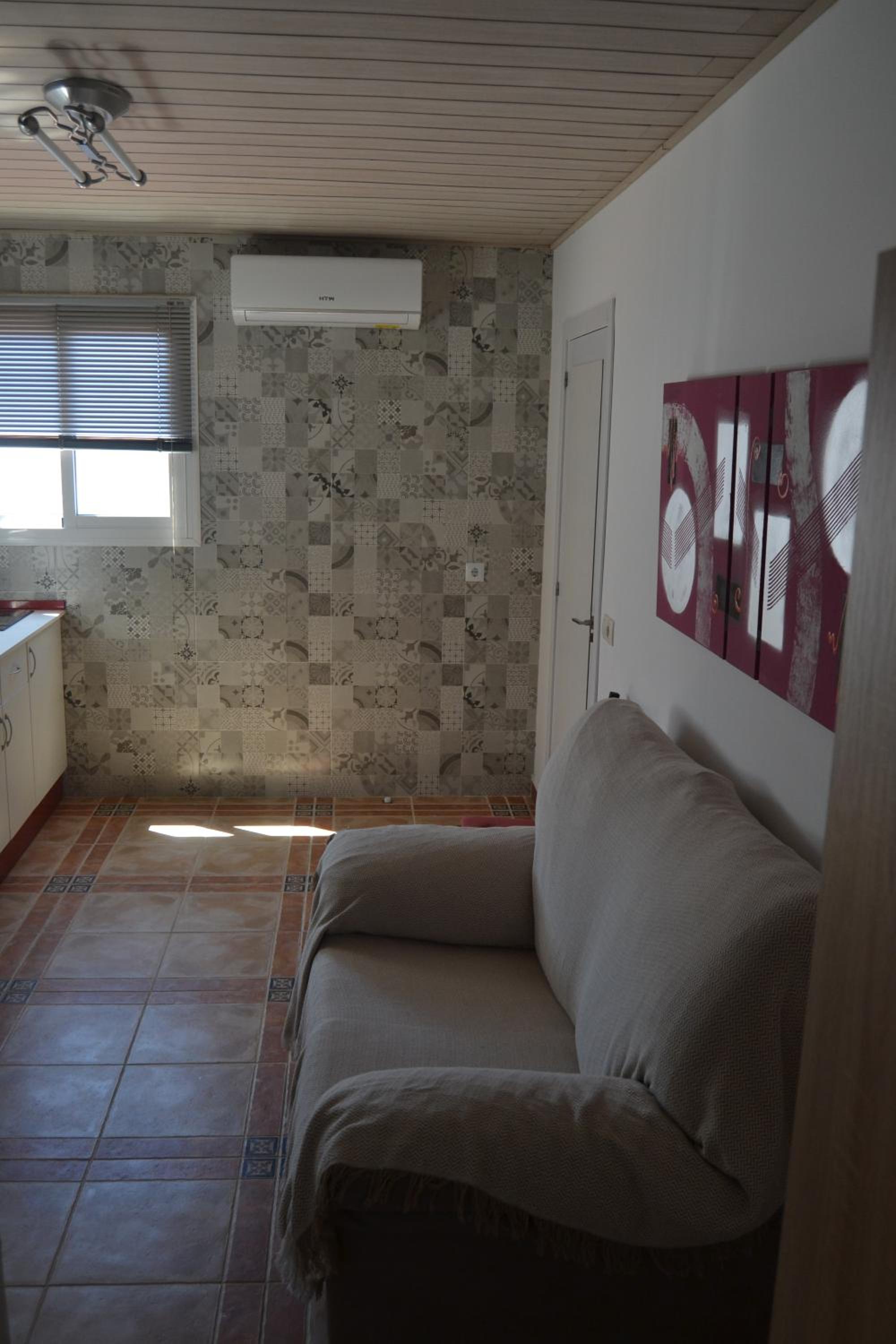 One-Bedroom Apartment - Photo 11
