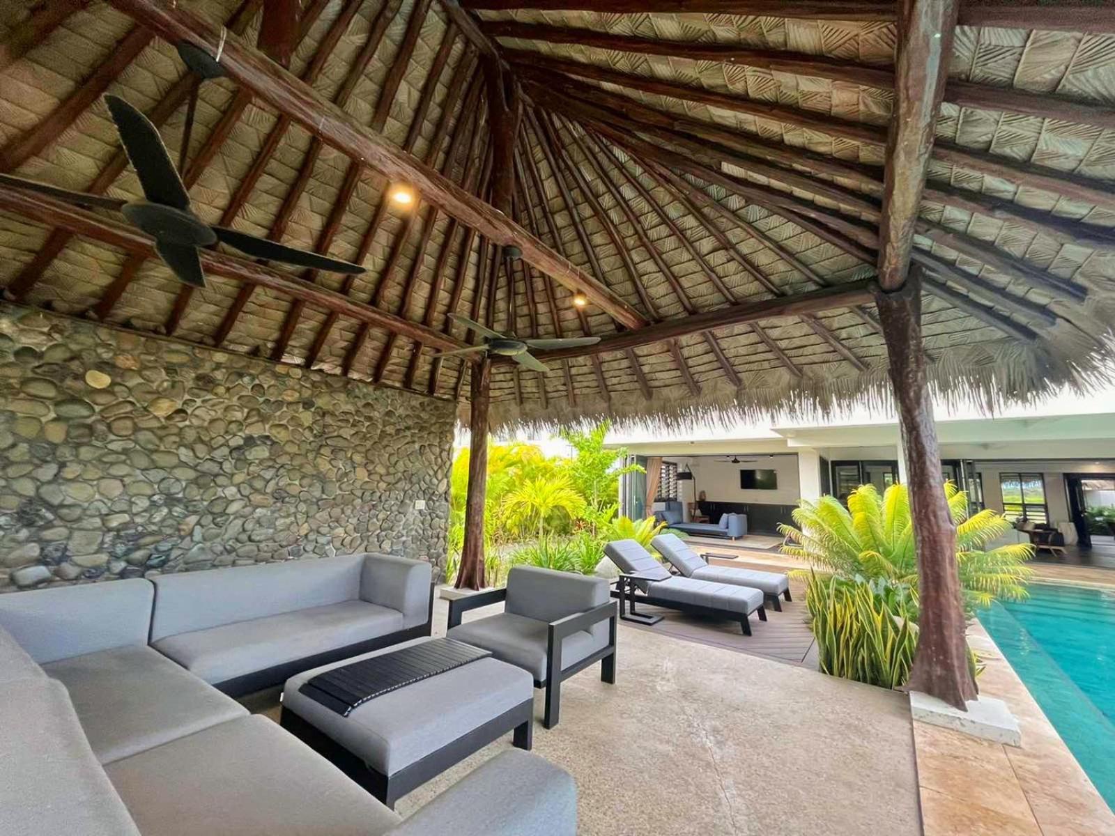 Villa photo 3