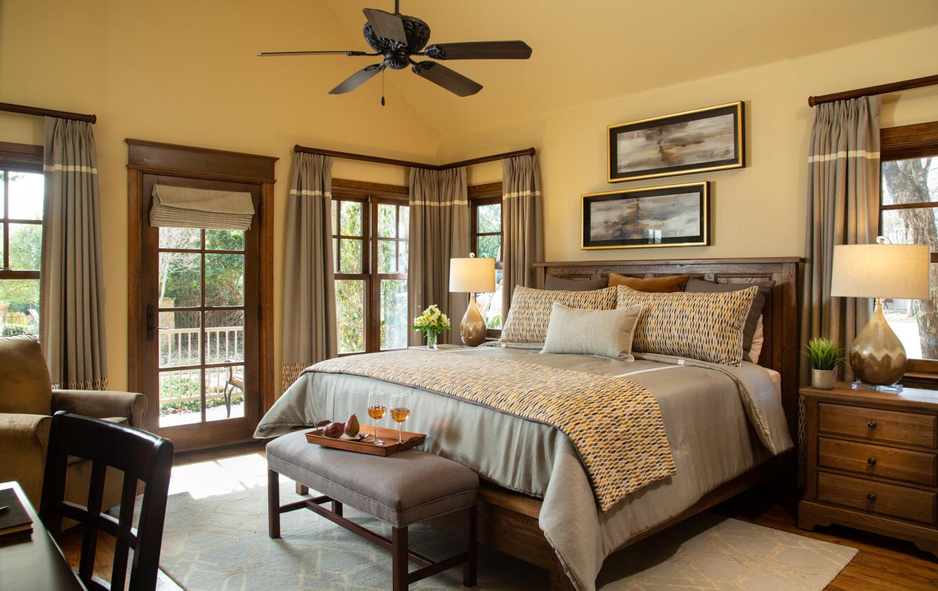 King Room with Lake View photo 1