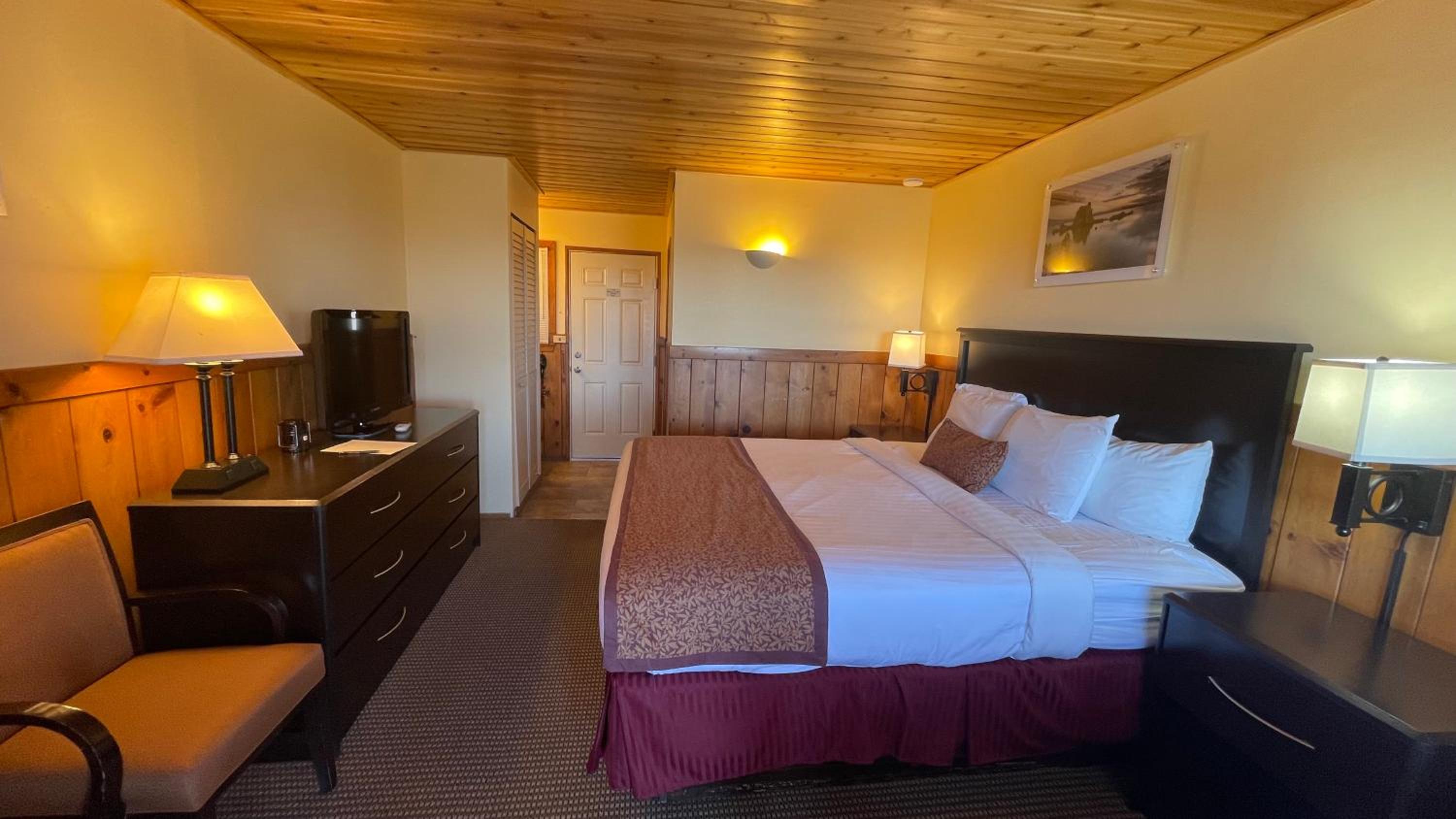 King Room with Balcony photo 3