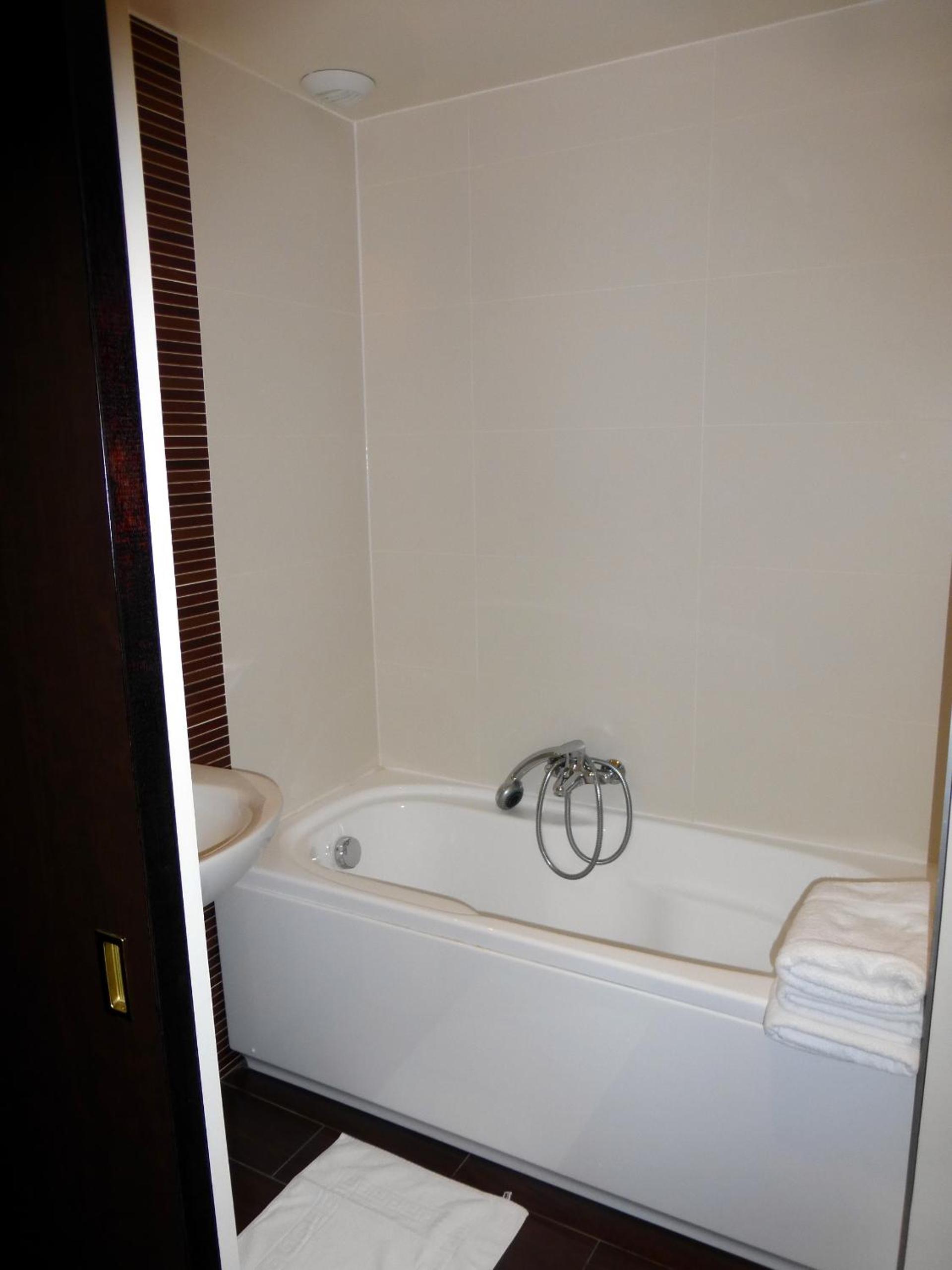 Triple Room - Photo 2