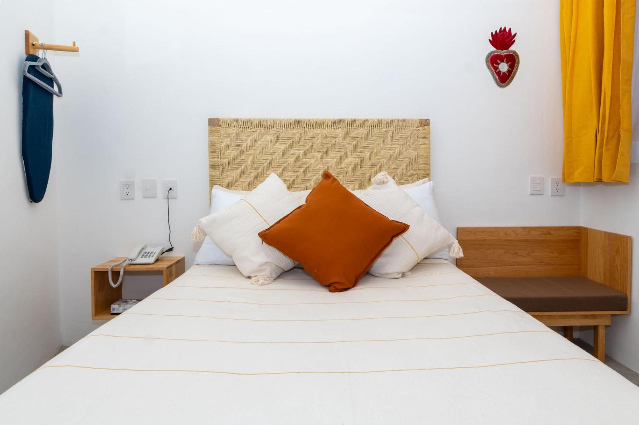 Budget Double Room photo 2