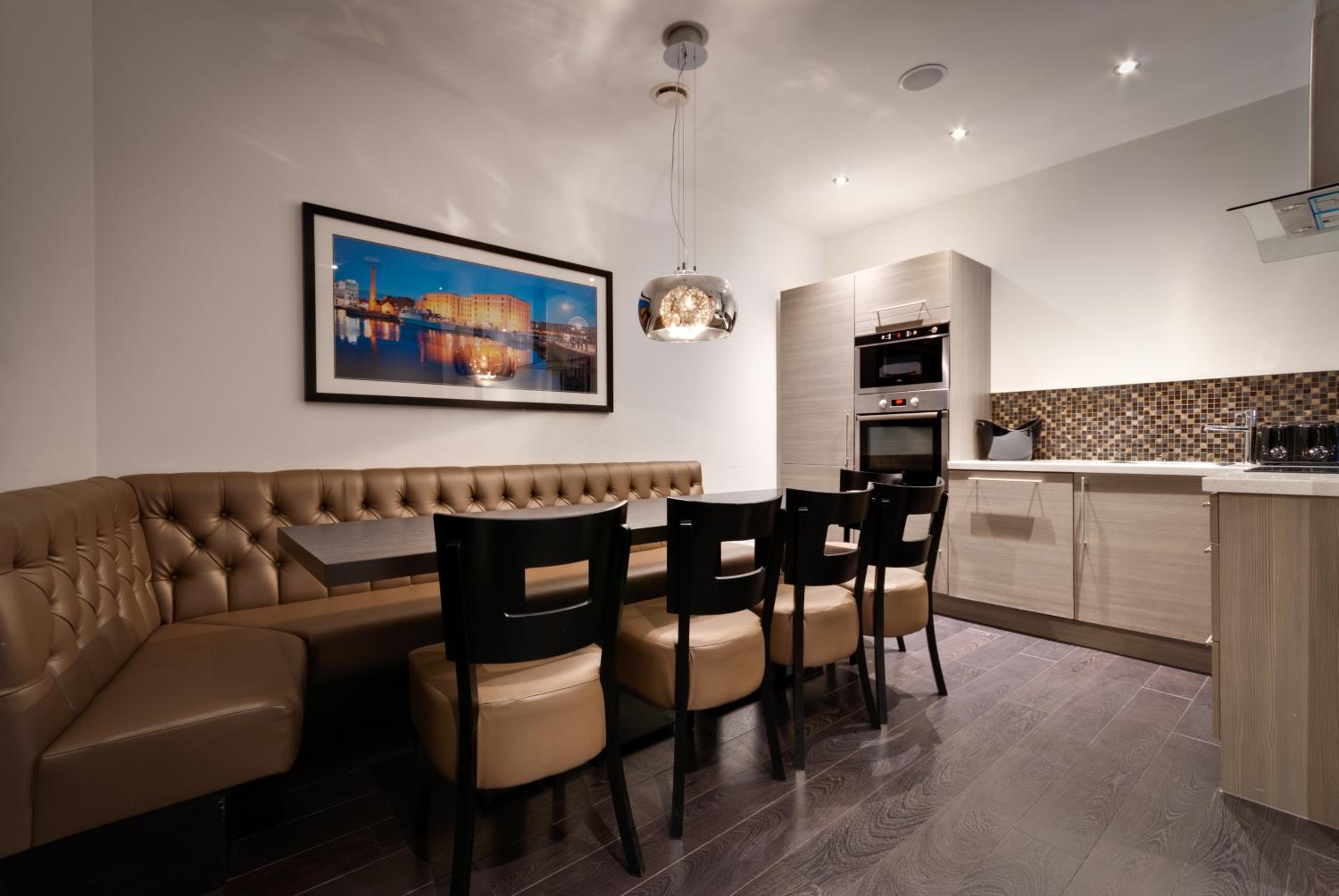 Three-Bedroom Apartment (10 Adults) photo 2