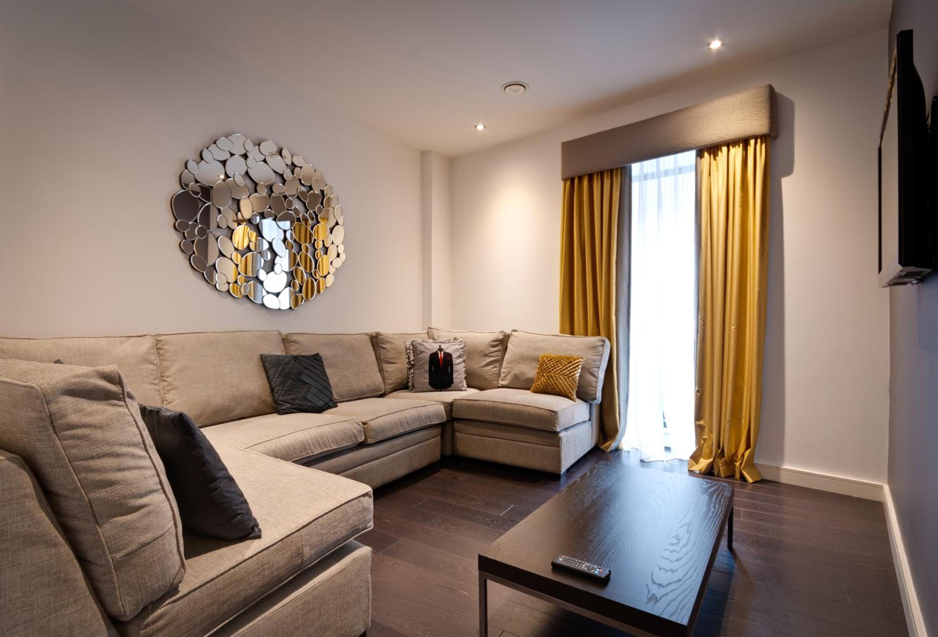 Three-Bedroom Apartment (10 Adults) photo 1