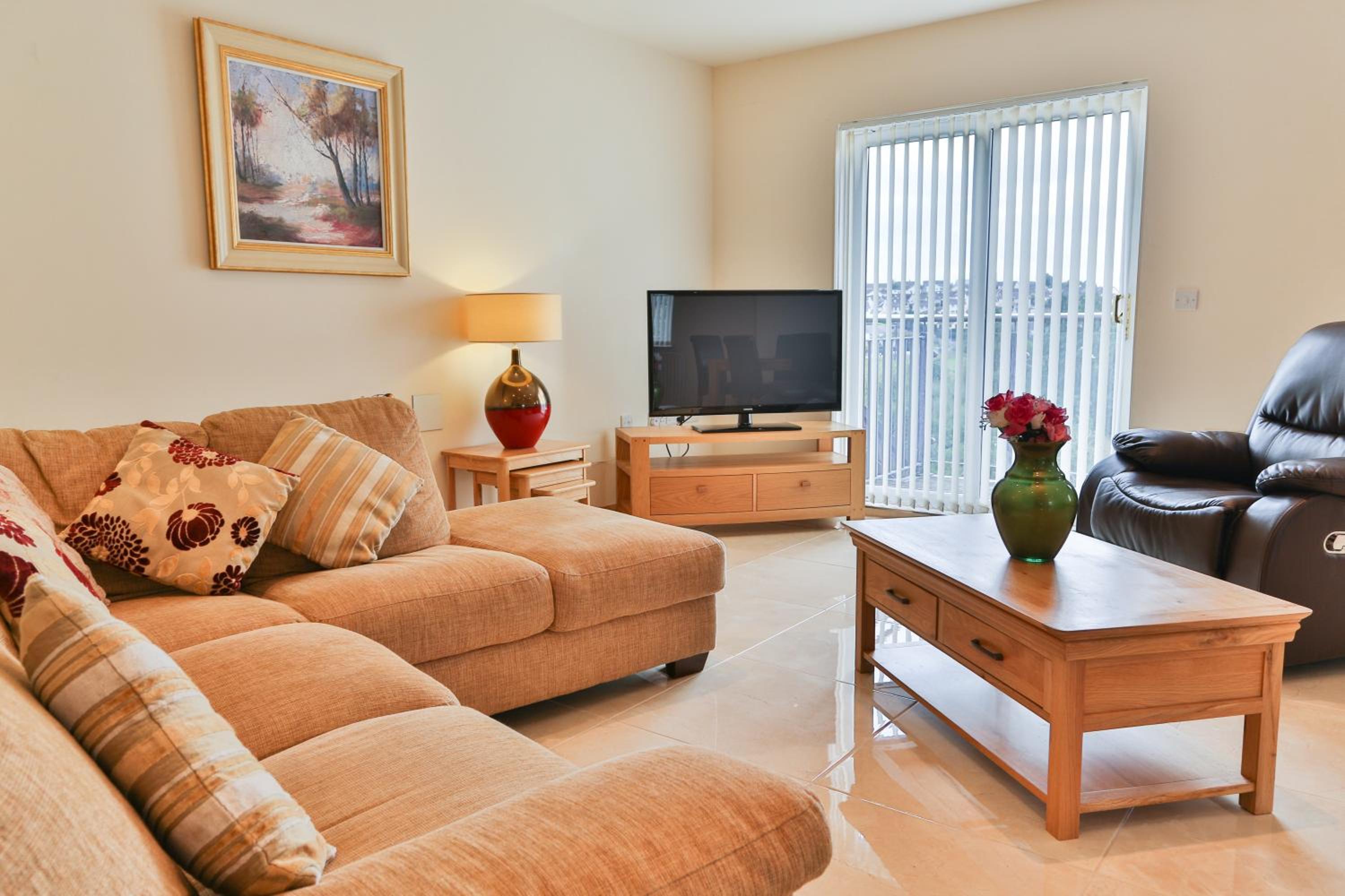 Penthouse Apartment - Photo 3