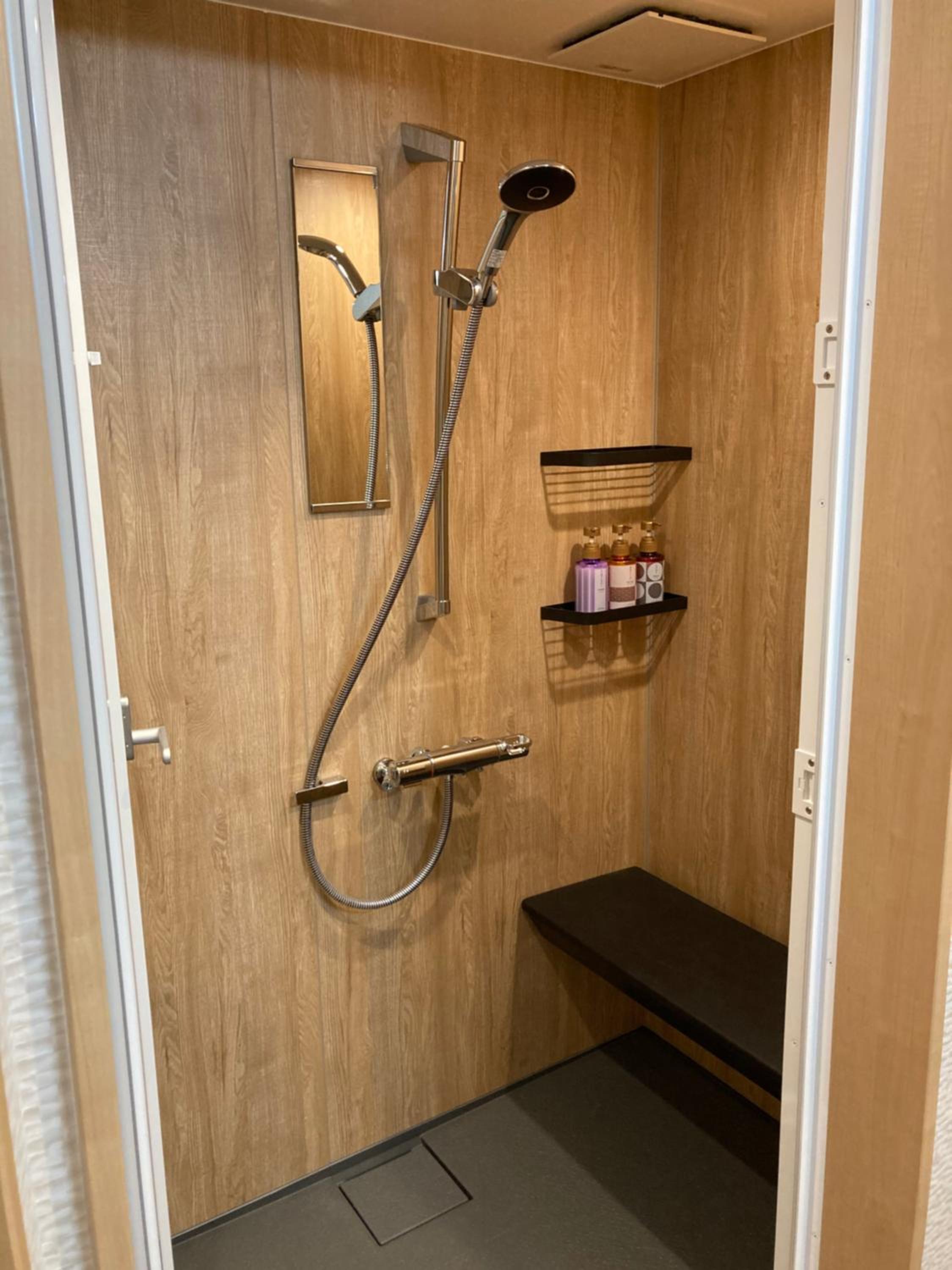 Twin Room with Shower photo 2