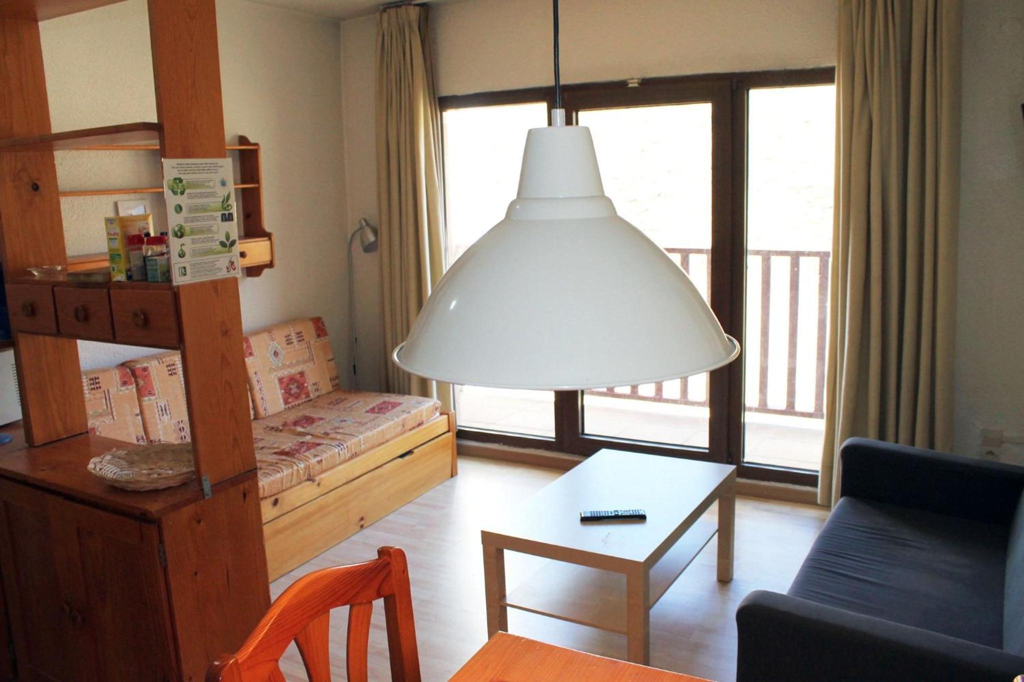 One-Bedroom Apartment photo 2