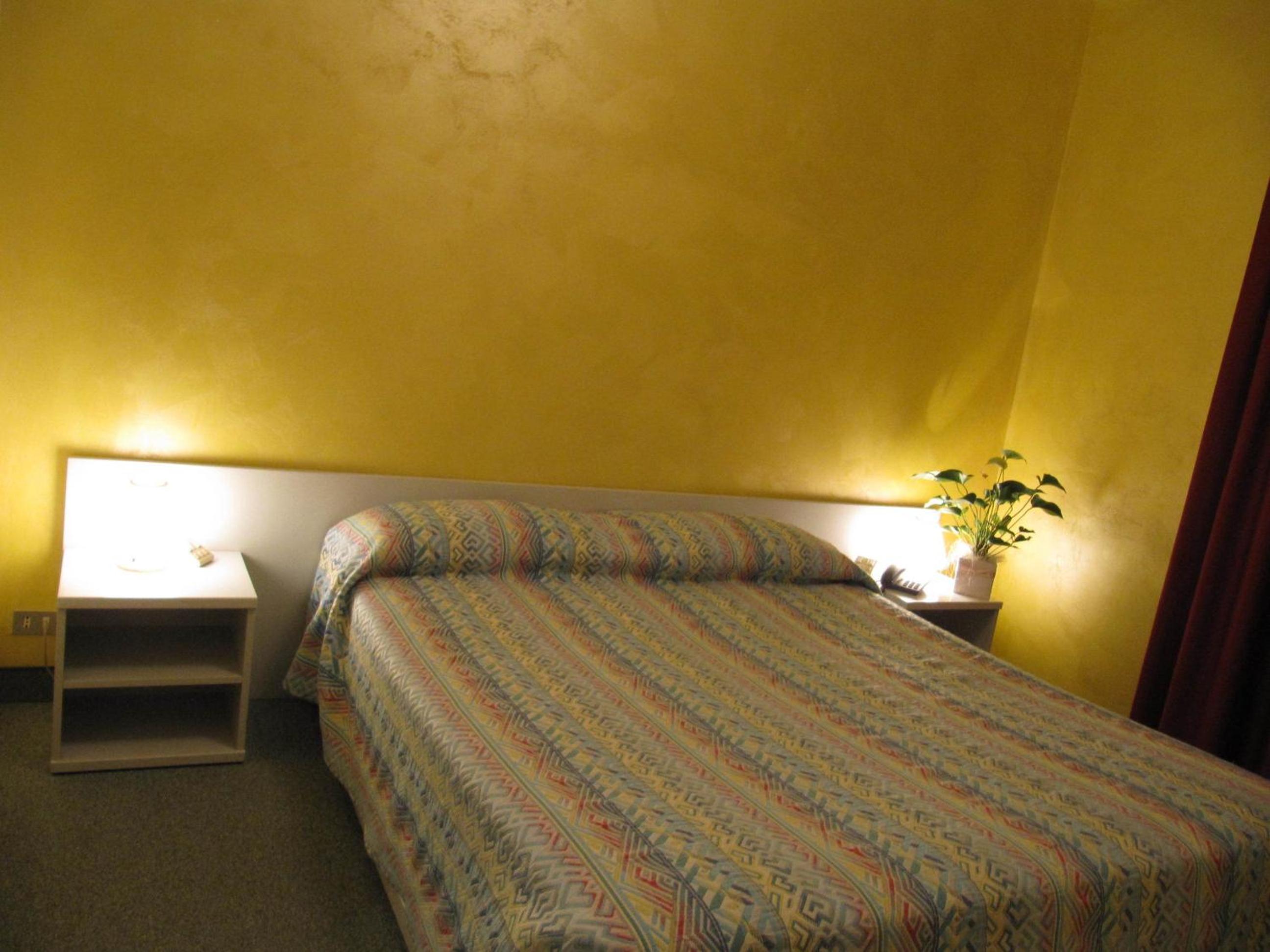 Double Or Twin Room photo 3