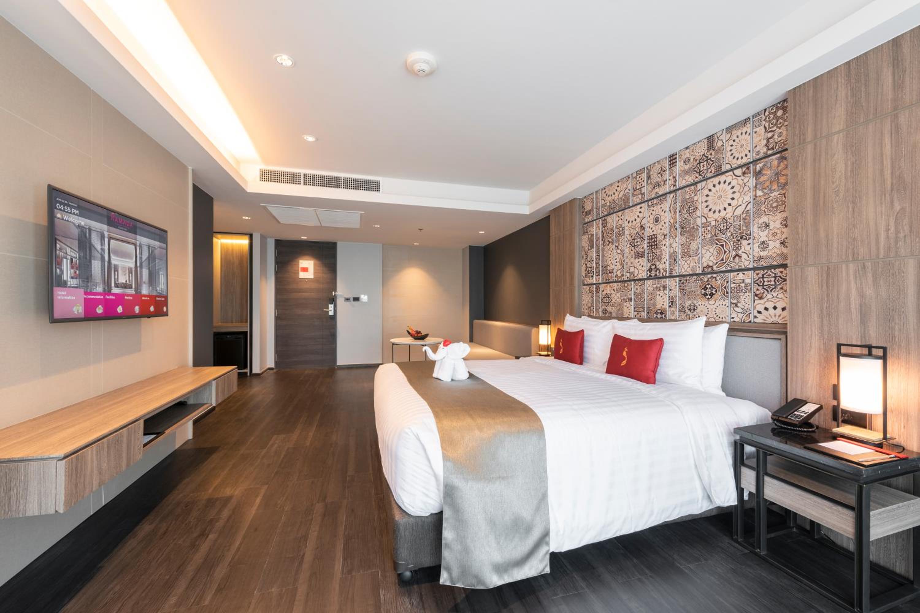 Junior King Suite - Photo 4