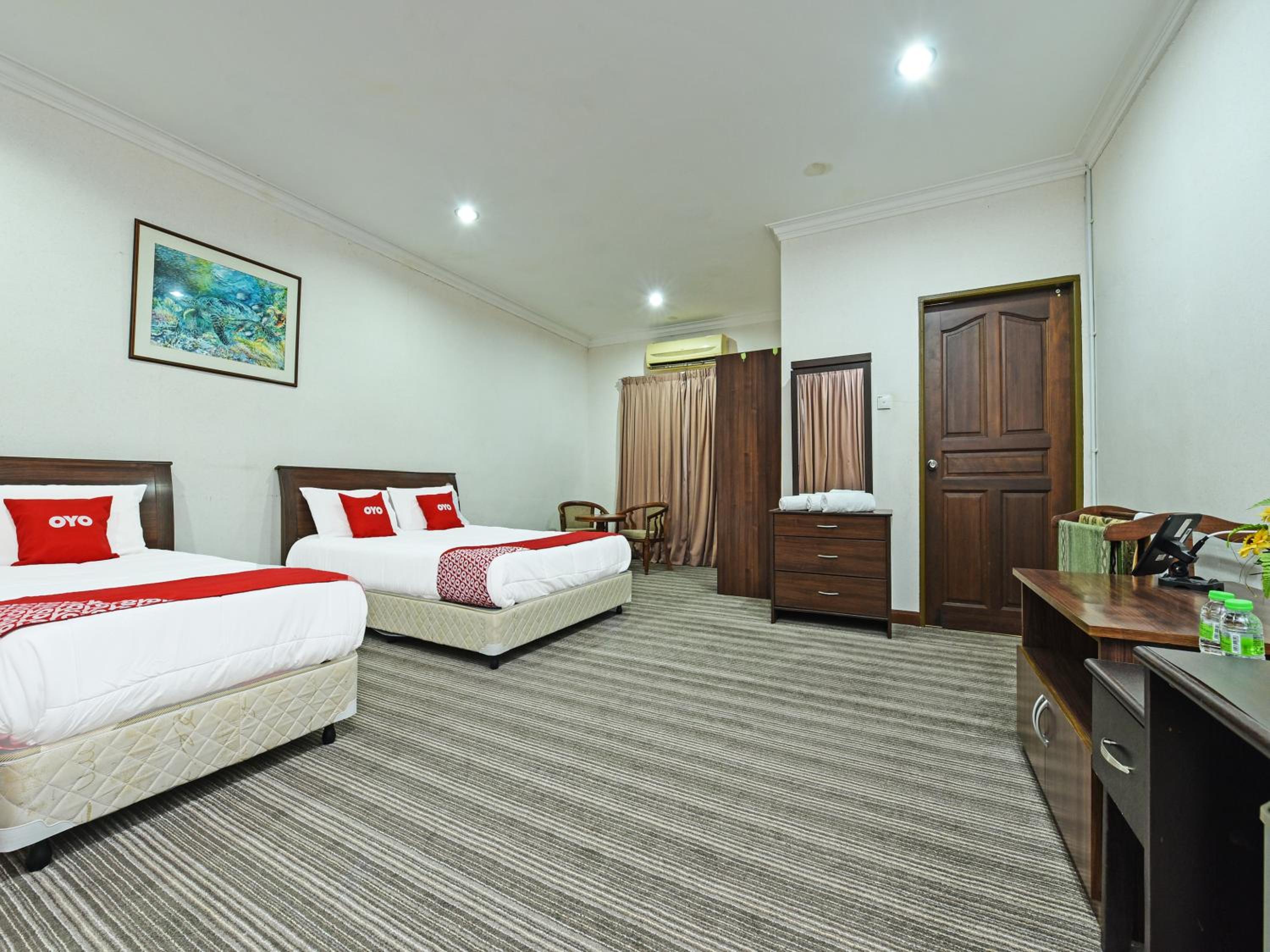 Deluxe Triple Room - Photo 1
