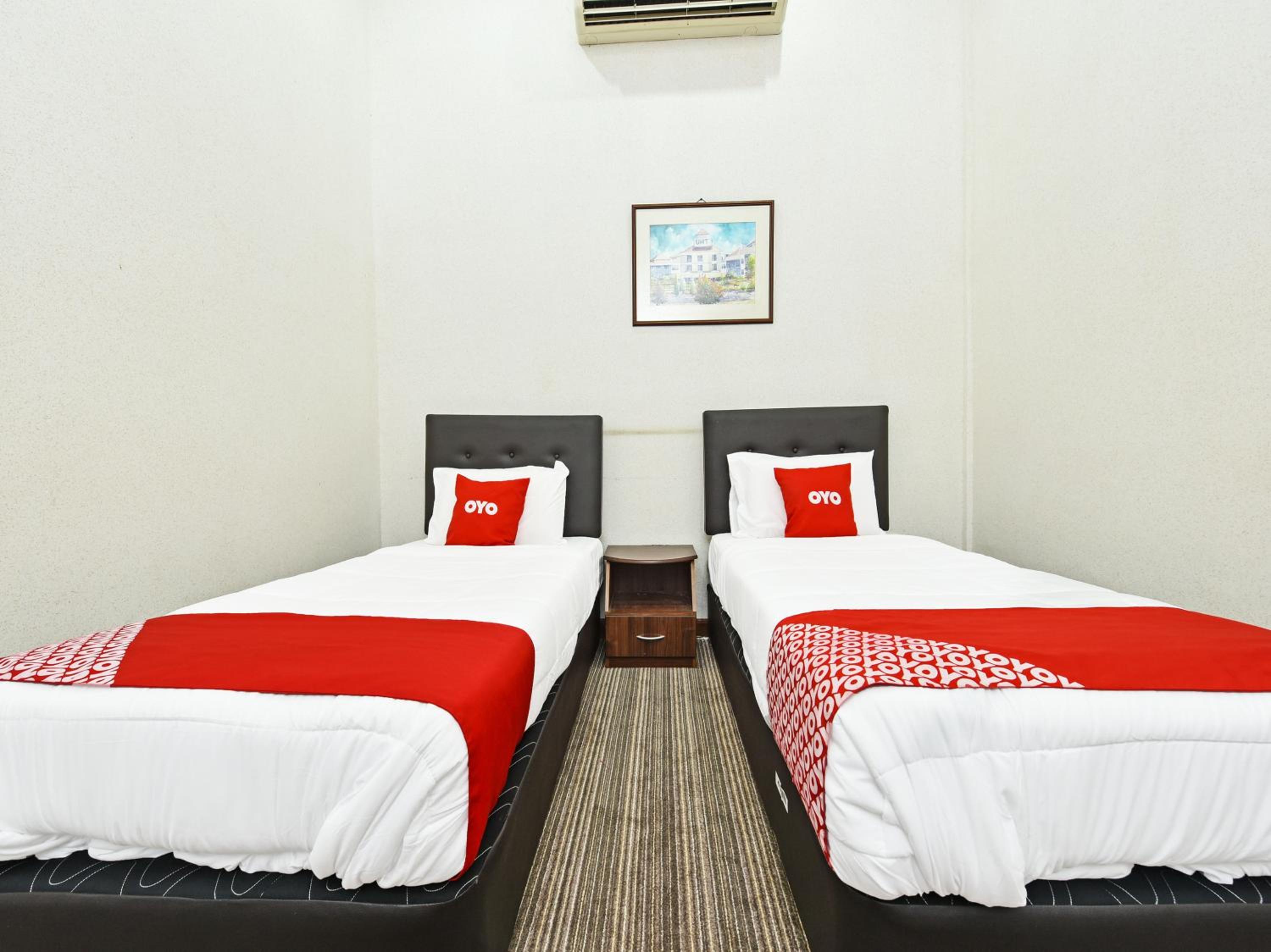 Deluxe Twin Room - Photo 3