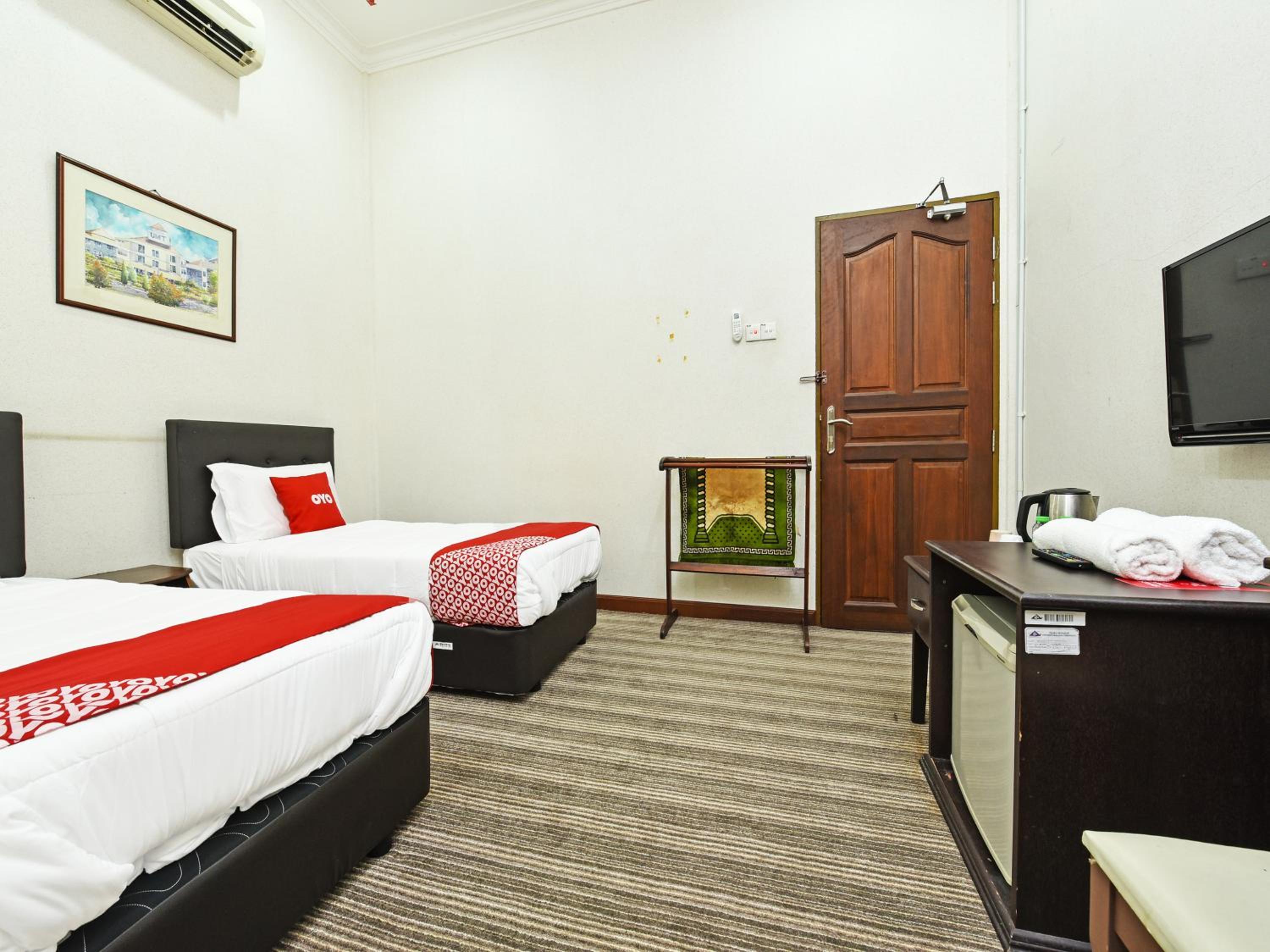 Deluxe Twin Room - Photo 1
