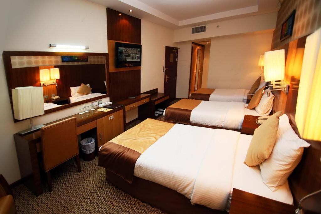 Standard Triple Room photo 3
