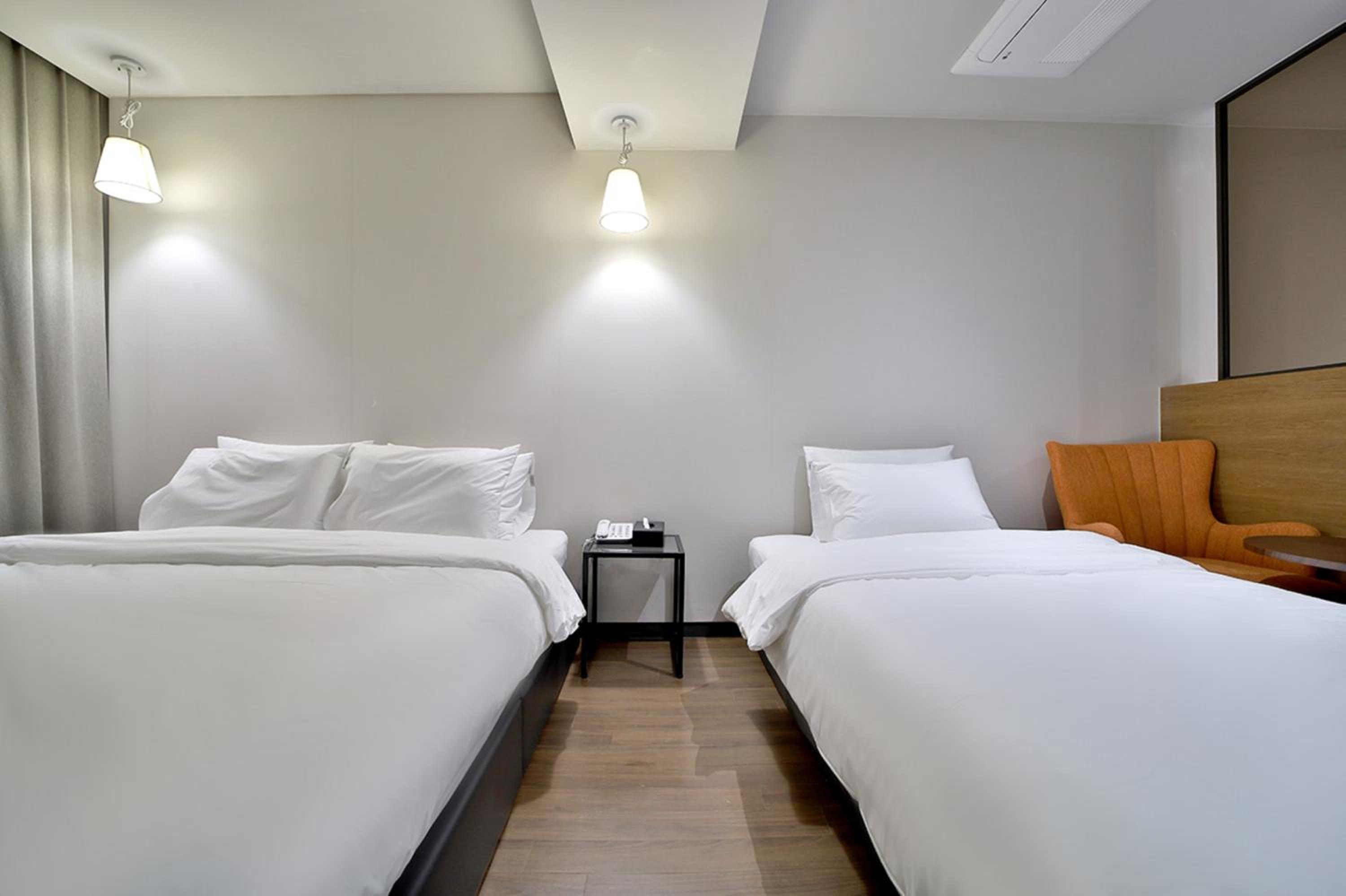 Twin Room with Terrace photo 1