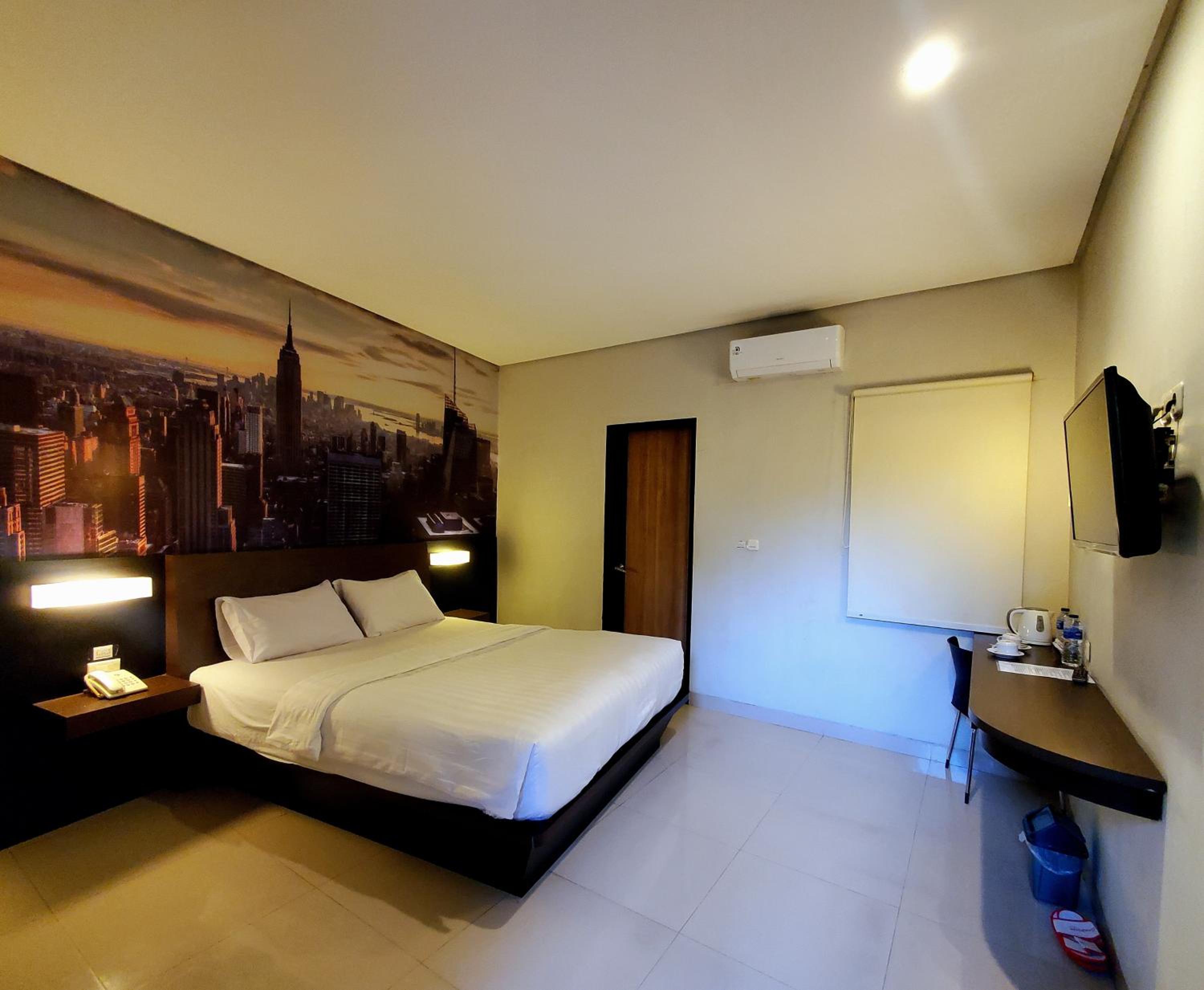 Superior King Room - Photo 5
