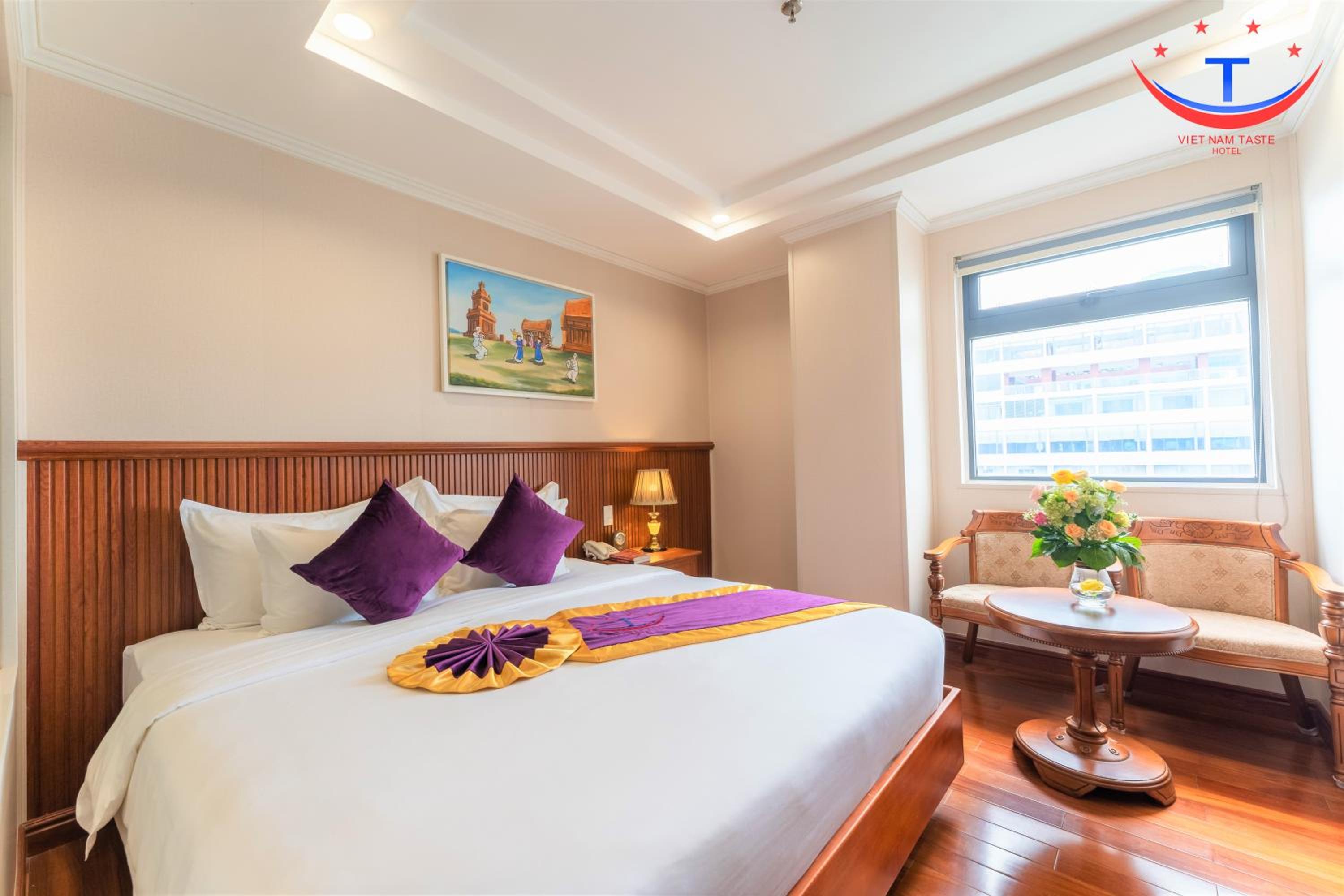 Superior Double Room with City View - Photo 1