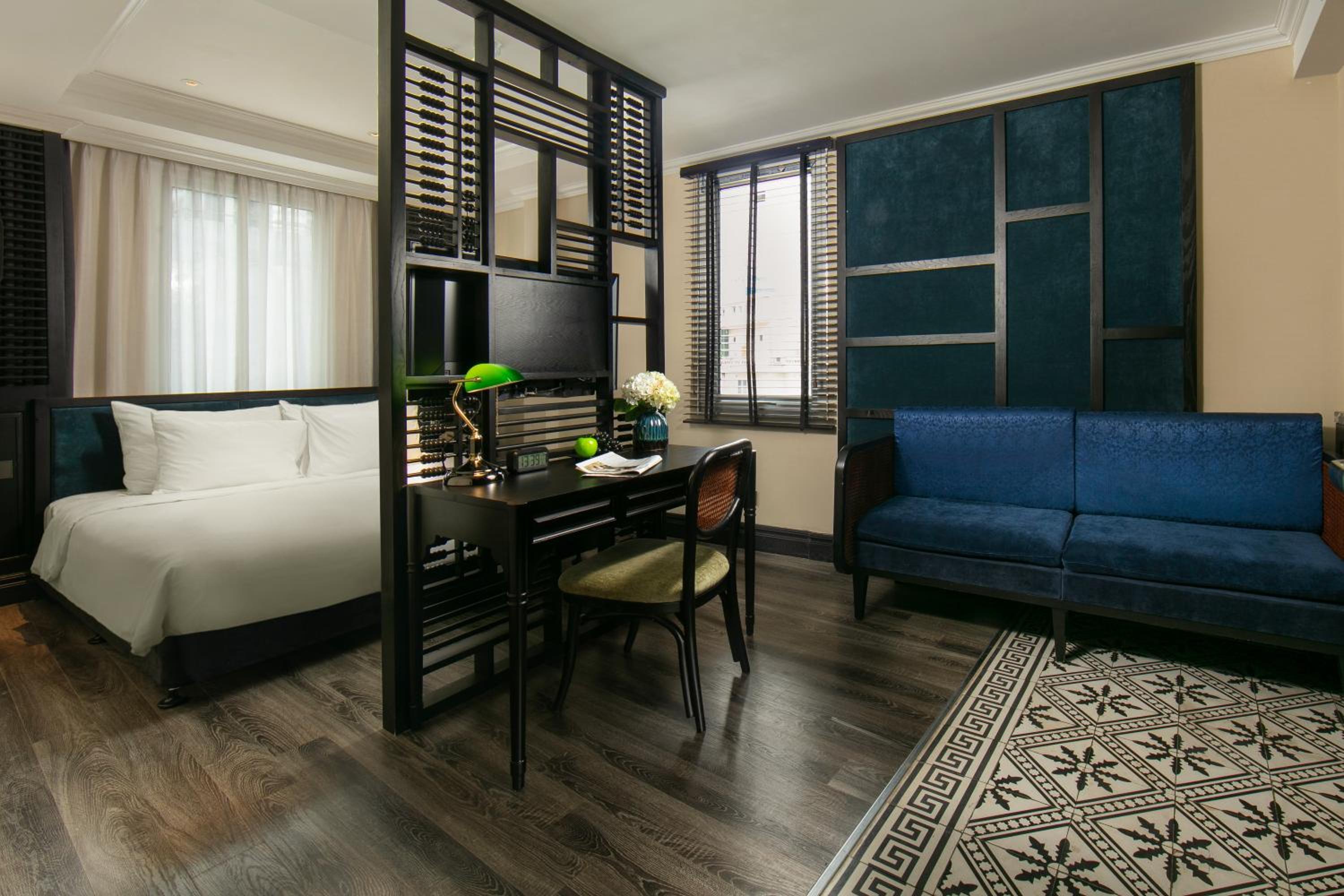Solaria King room