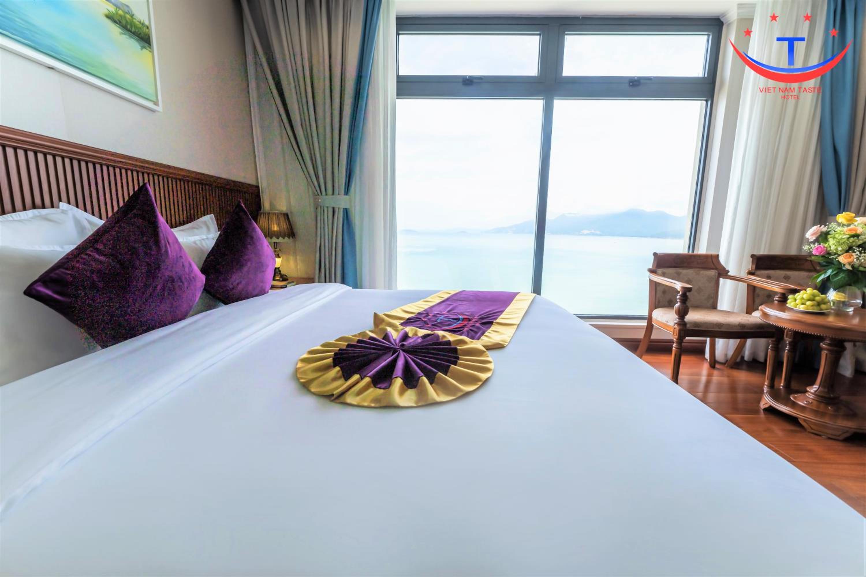 Deluxe Double Room with Ocean View - Photo 3