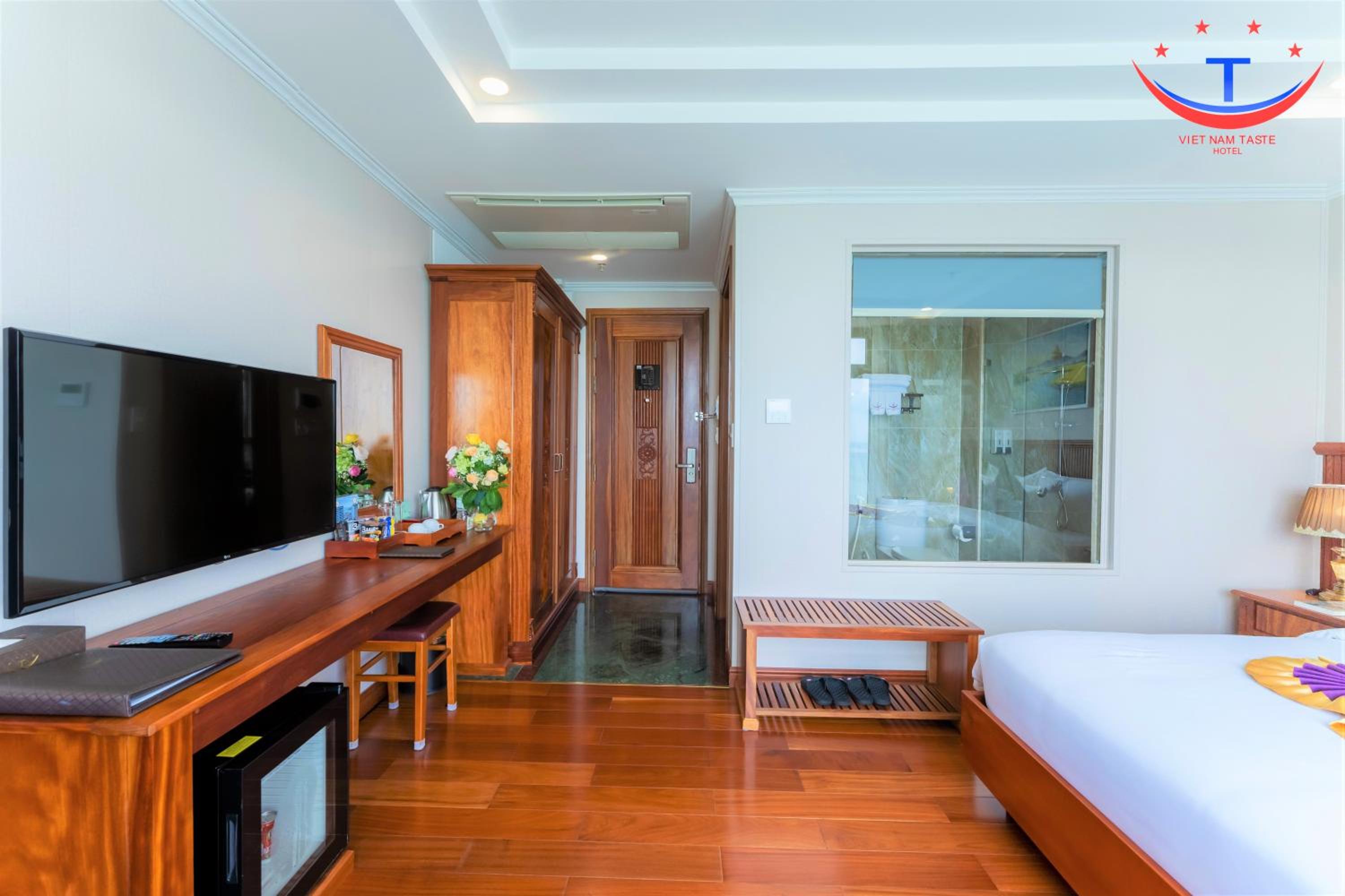 Deluxe Double Room with Ocean View - Photo 6