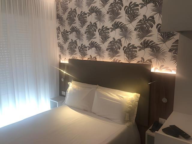 Double Room with Balcony and Sea View