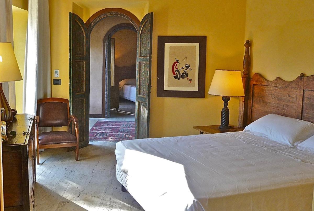 Villa photo 1