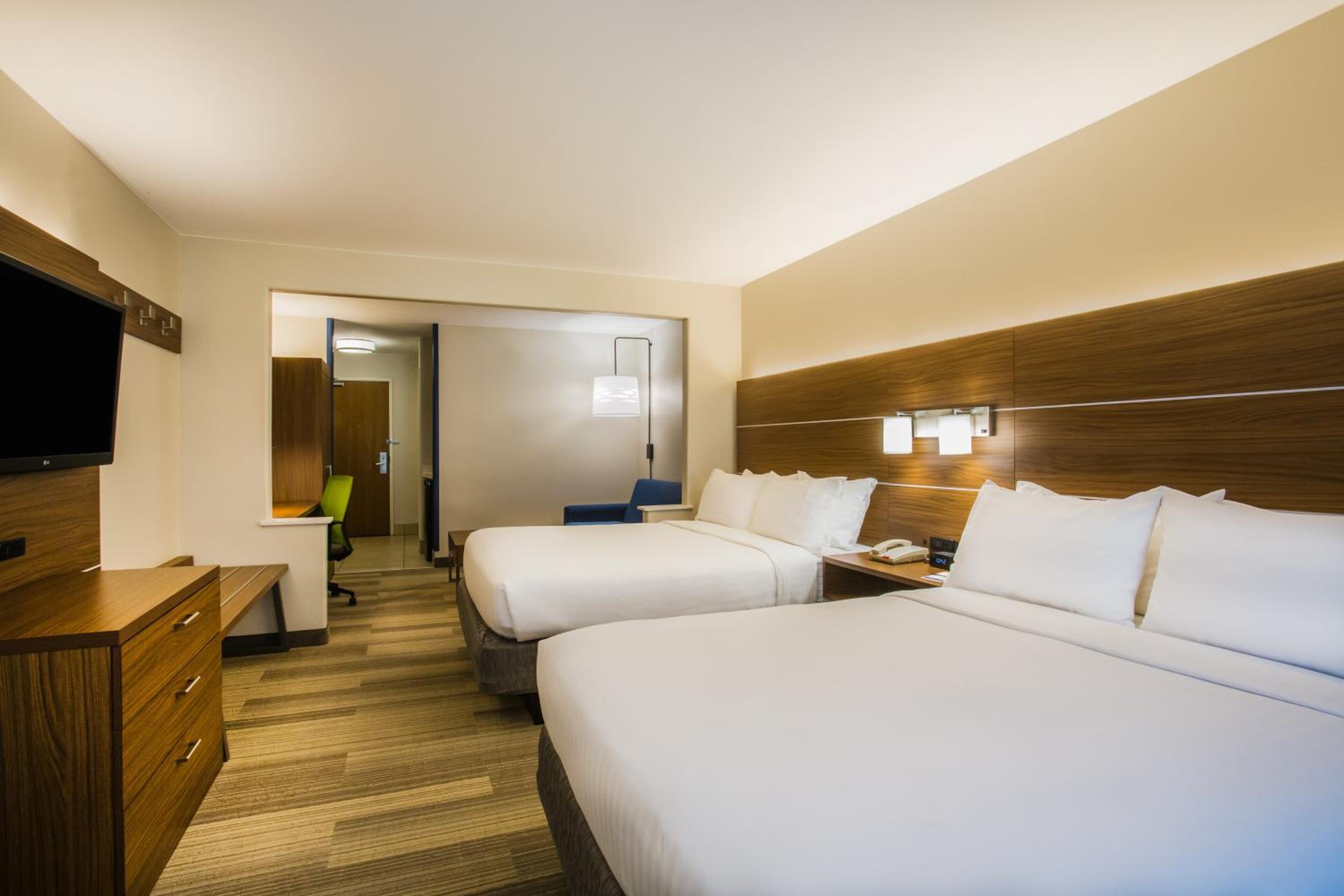 Suite - Hearing Accessible - Non-Smoking photo 1