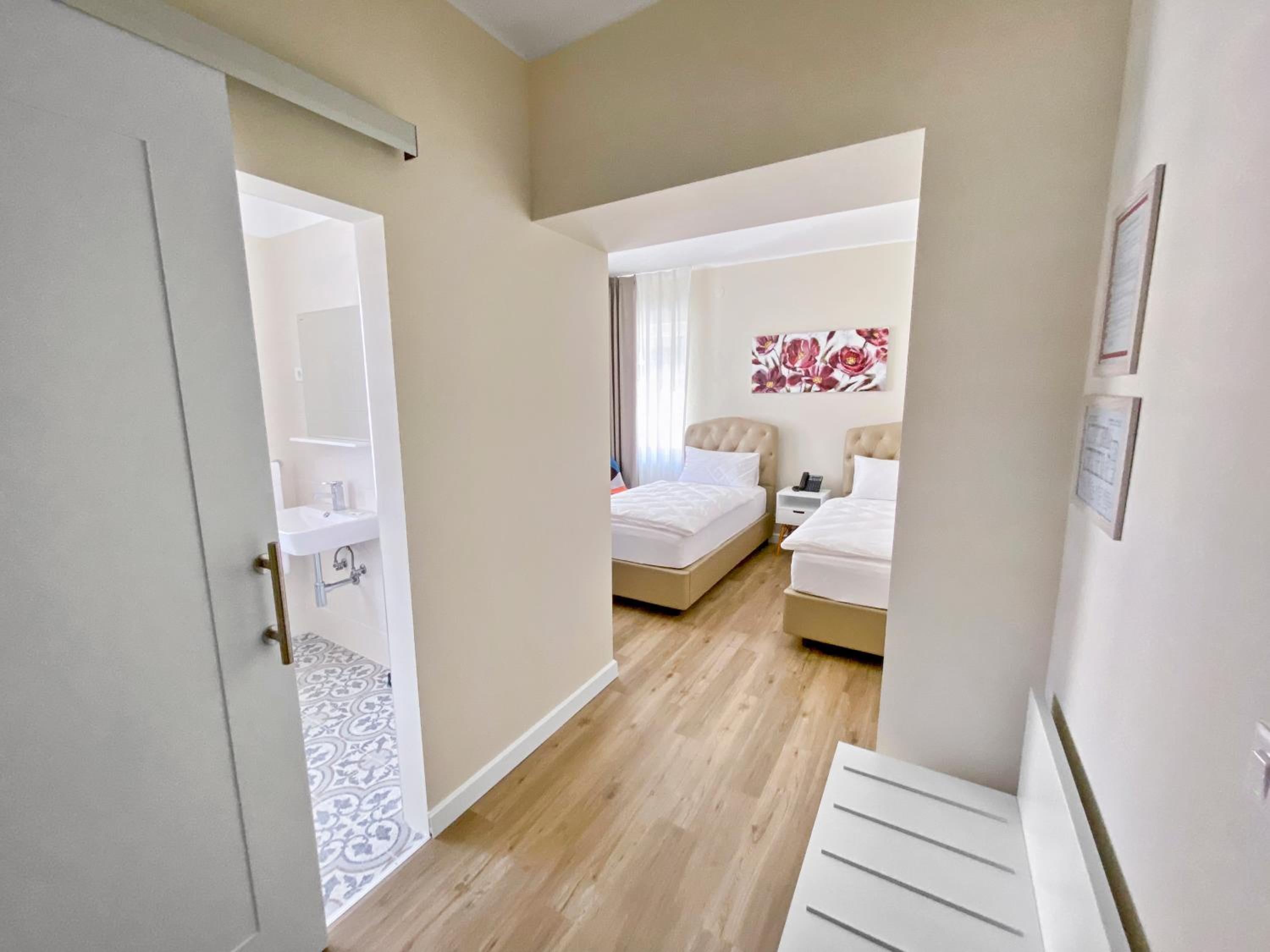 Superior King Room photo 1